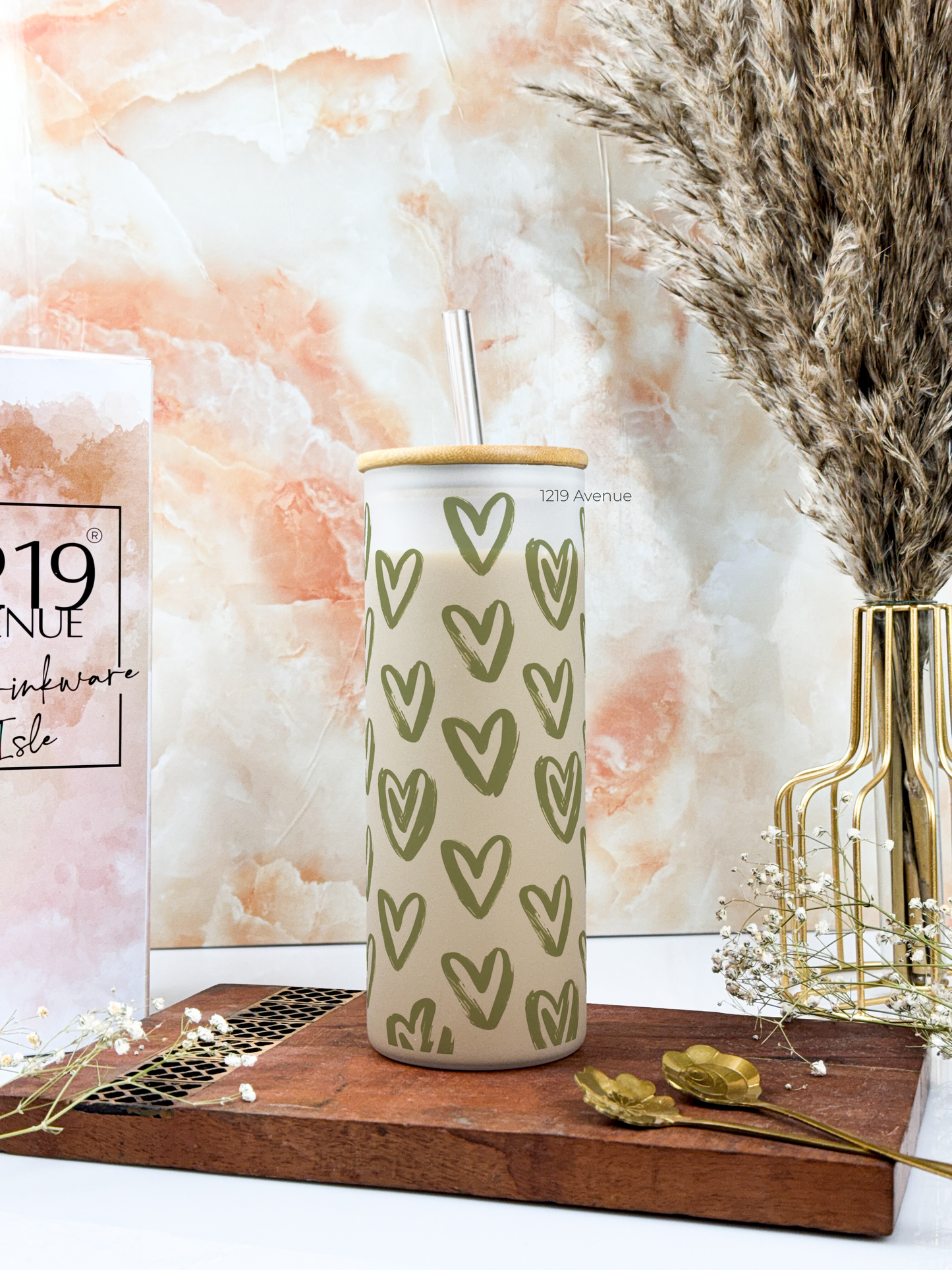 Frosted Grande Sipper 650ml| Matcha Hearts Print| 20oz Tall Tumbler with Straw and Lid