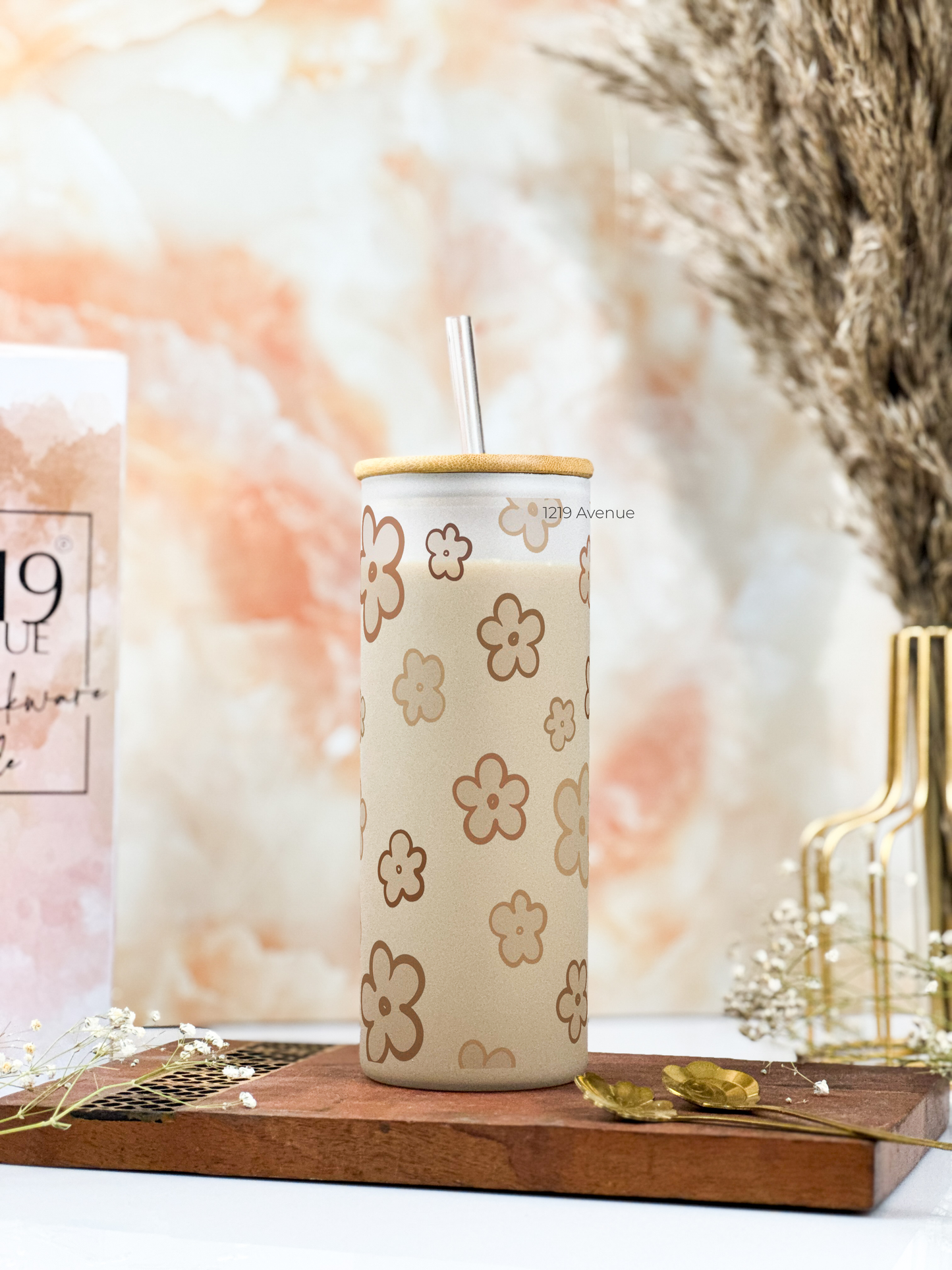 Frosted Grande Sipper 650ml| Doodly Fleurs Print| 20oz Tall Tumbler with Straw and Lid
