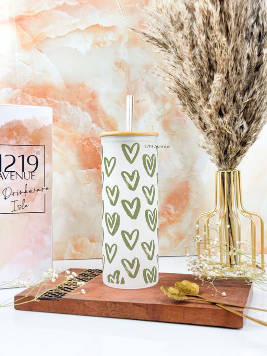 Frosted Grande Sipper 650ml| Matcha Hearts Print| 20oz Tall Tumbler with Straw and Lid