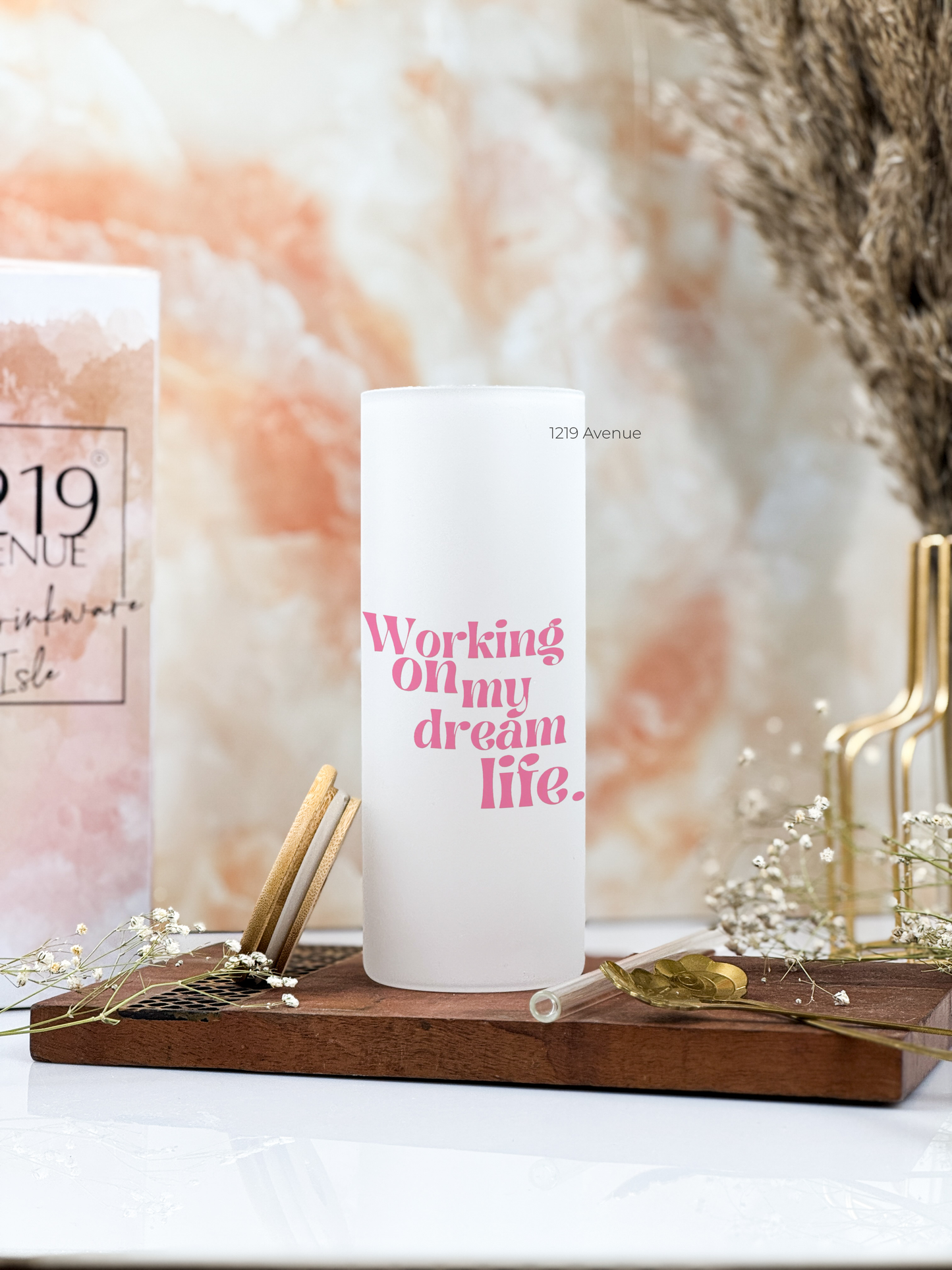 Frosted Grande Sipper 650ml| Dream Life Print| 20oz Tall Tumbler with Straw and Lid