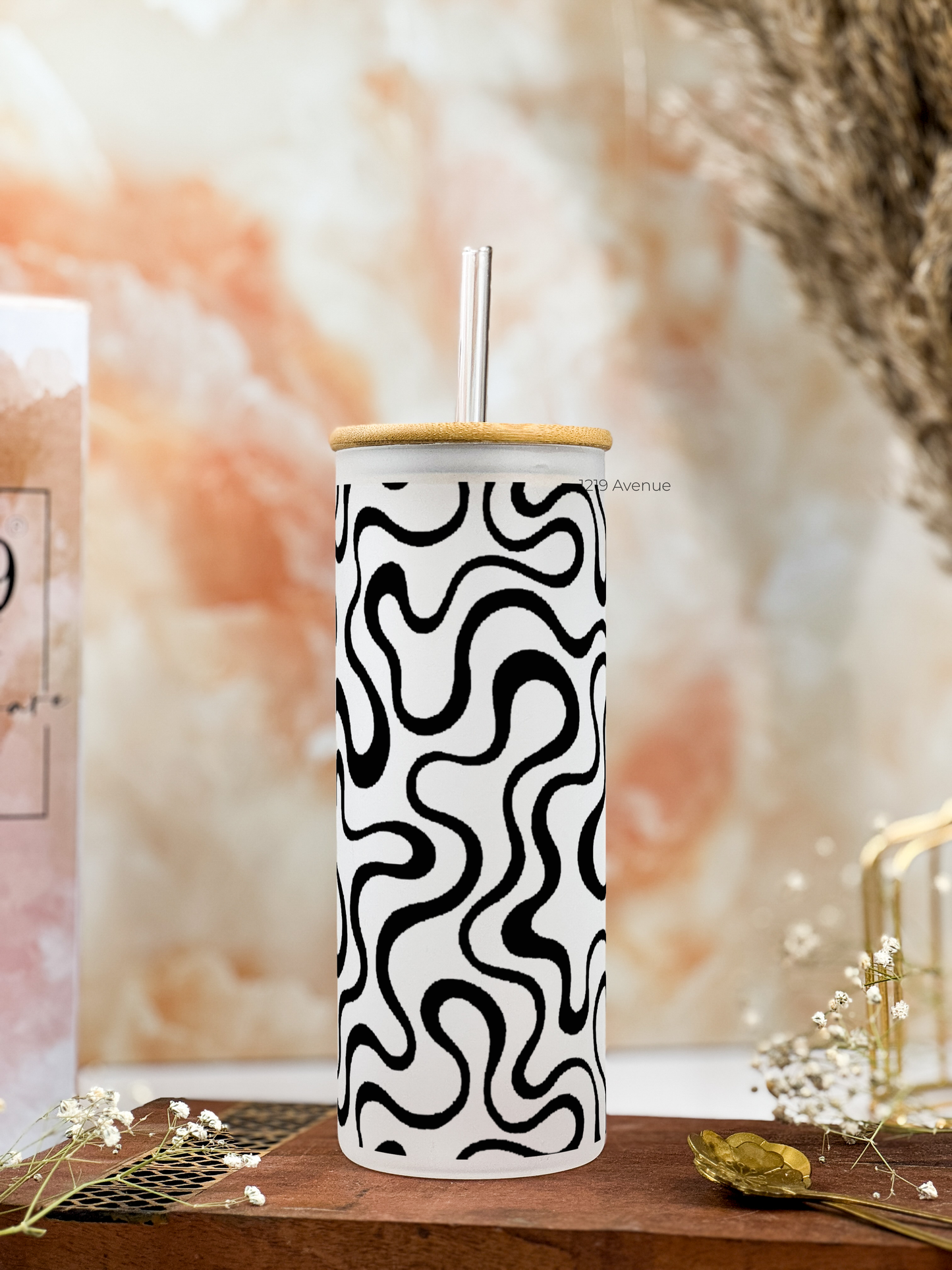 Frosted Grande Sipper 650ml| Aesthetic Swirls Print| 20oz Tall Tumbler with Straw and Lid