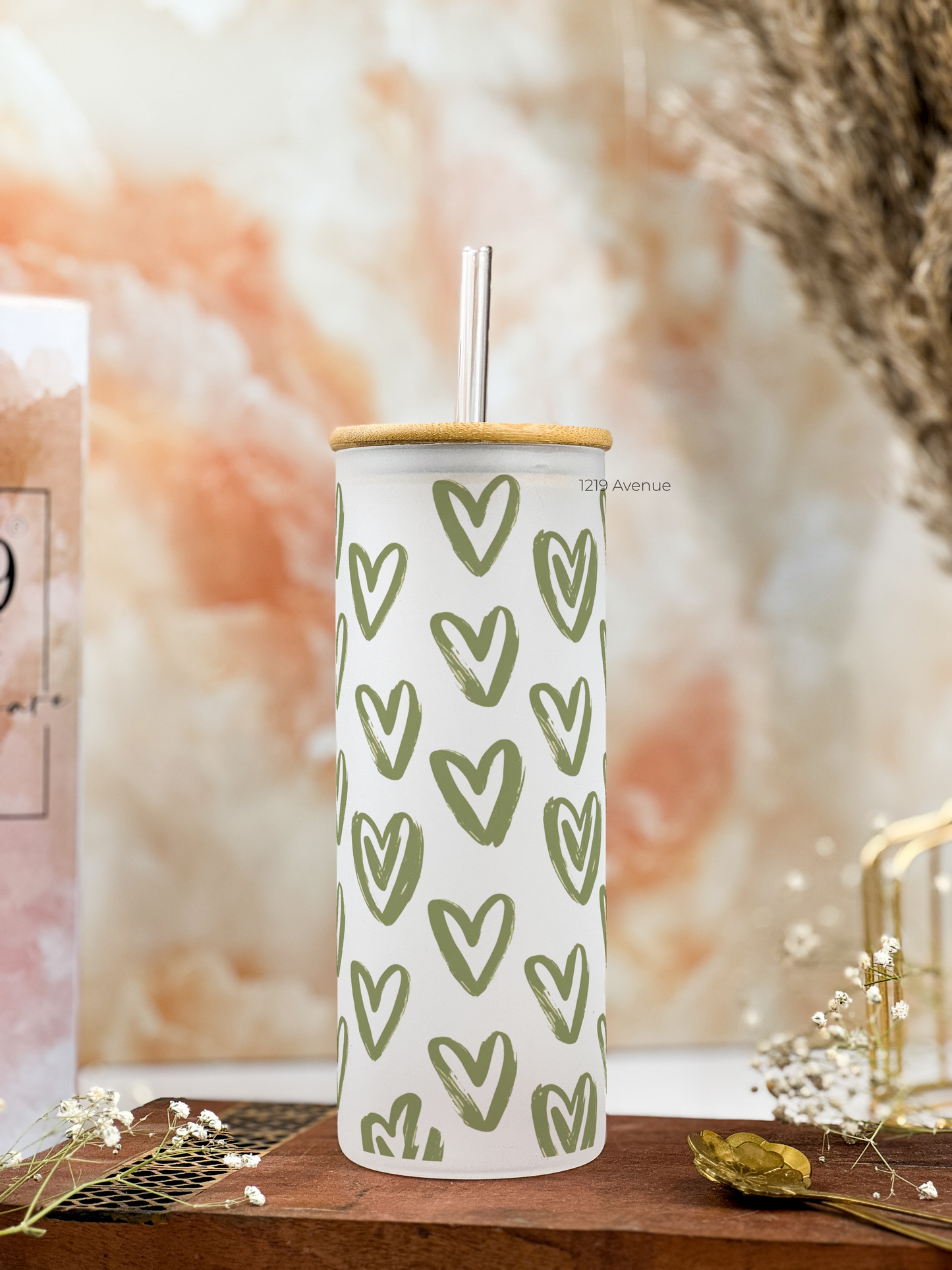 Frosted Grande Sipper 650ml| Matcha Hearts Print| 20oz Tall Tumbler with Straw and Lid