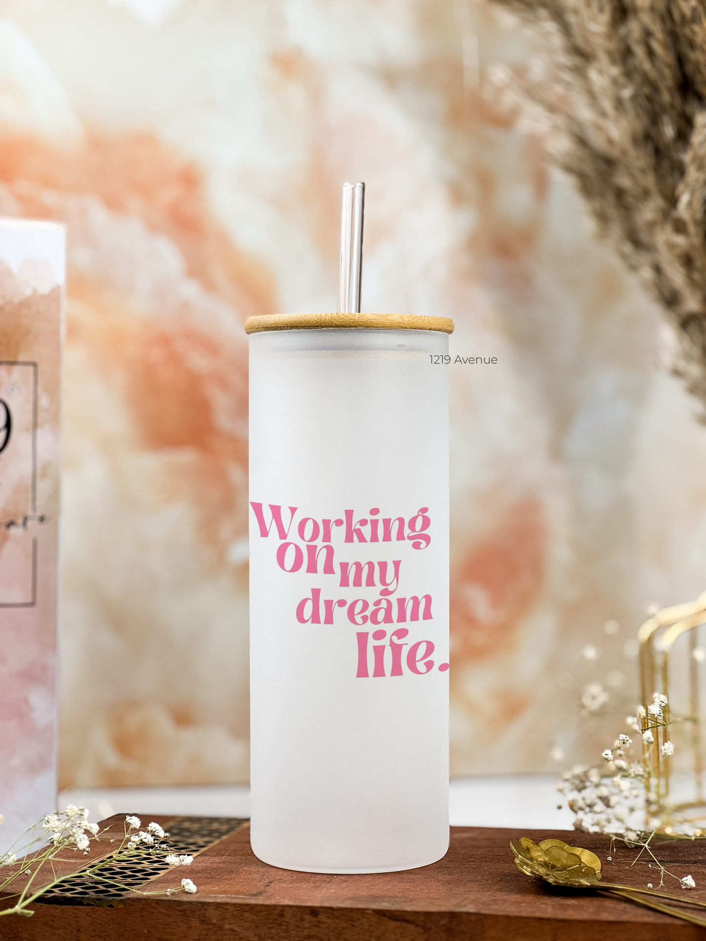 Frosted Grande Sipper 650ml| Dream Life Print| 20oz Tall Tumbler with Straw and Lid