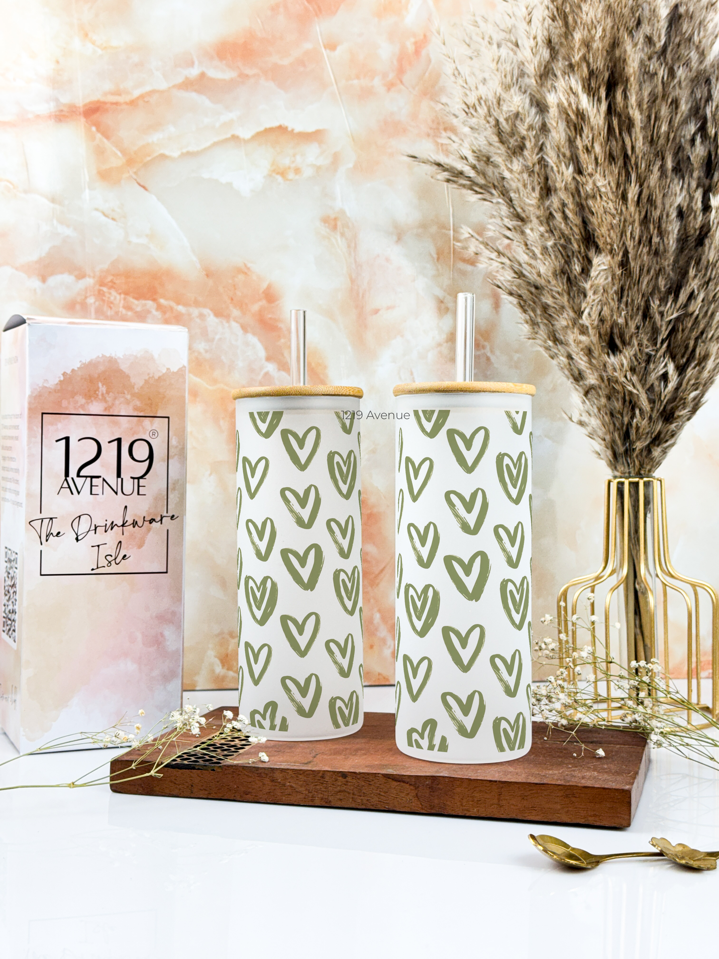 Frosted Grande Sipper 650ml| Matcha Hearts Print| 20oz Tall Tumbler with Straw and Lid
