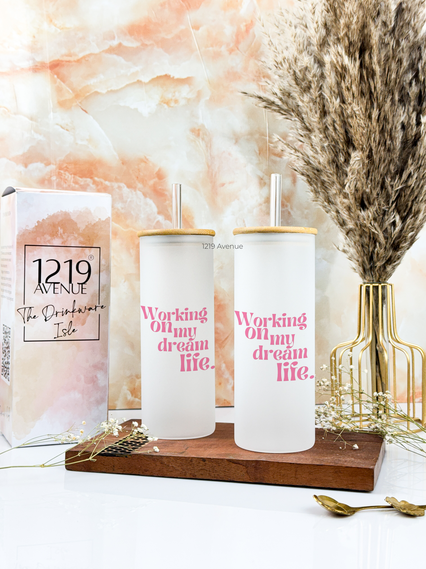Frosted Grande Sipper 650ml| Dream Life Print| 20oz Tall Tumbler with Straw and Lid