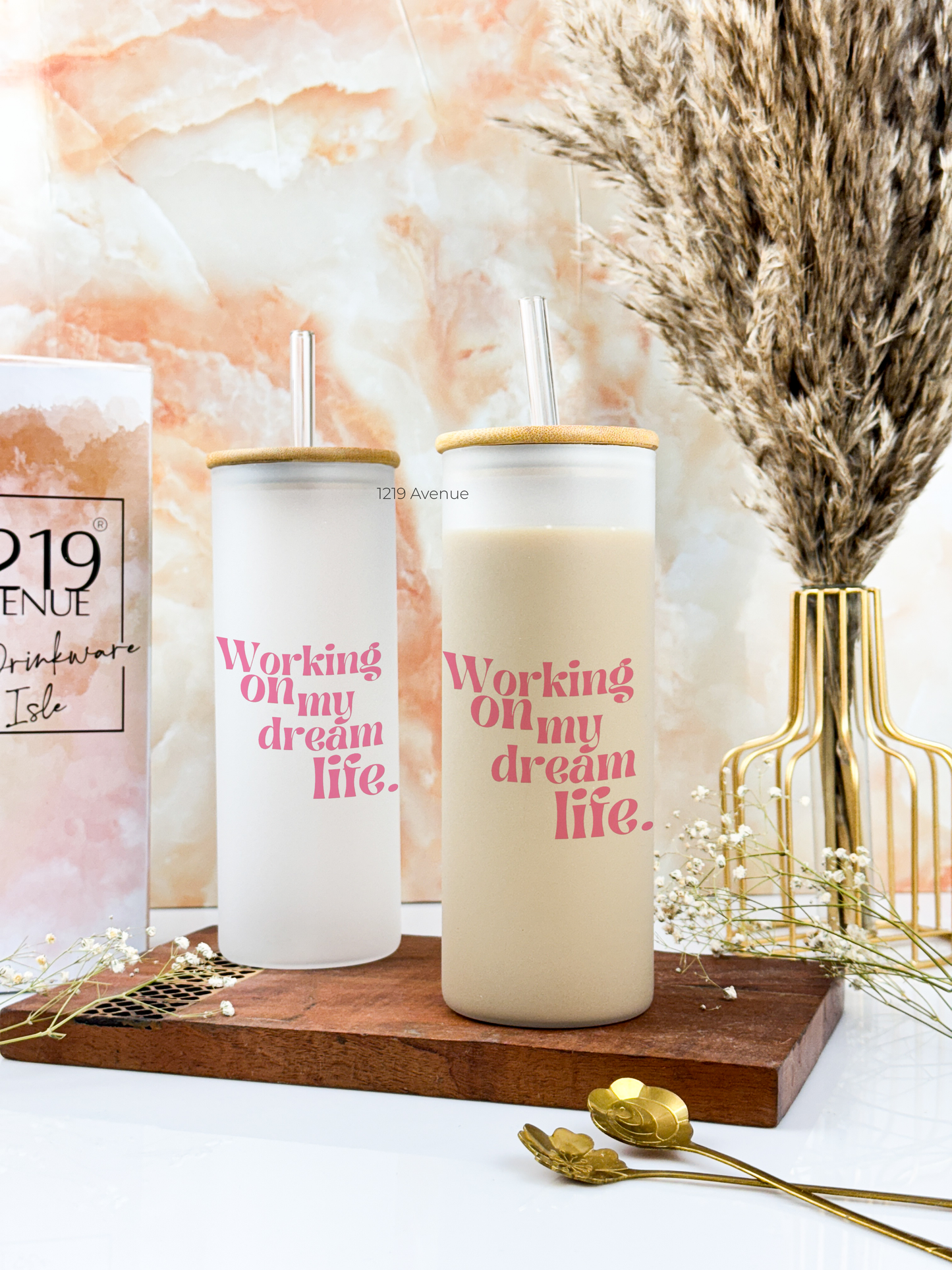 Frosted Grande Sipper 650ml| Dream Life Print| 20oz Tall Tumbler with Straw and Lid