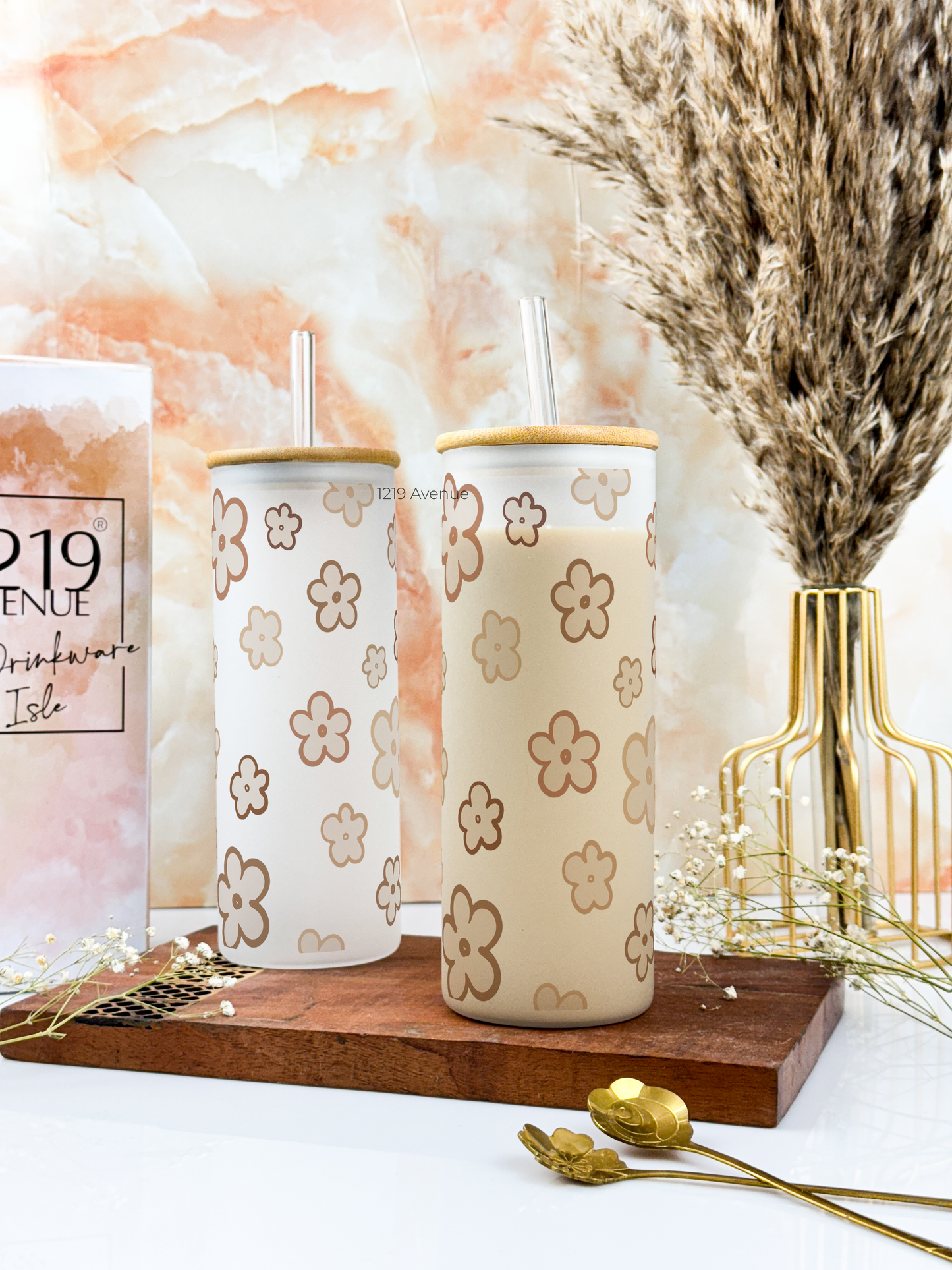 Frosted Grande Sipper 650ml| Doodly Fleurs Print| 20oz Tall Tumbler with Straw and Lid