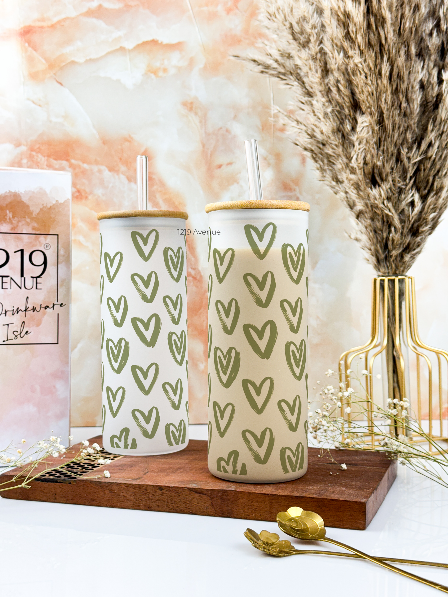 Frosted Grande Sipper 650ml| Matcha Hearts Print| 20oz Tall Tumbler with Straw and Lid