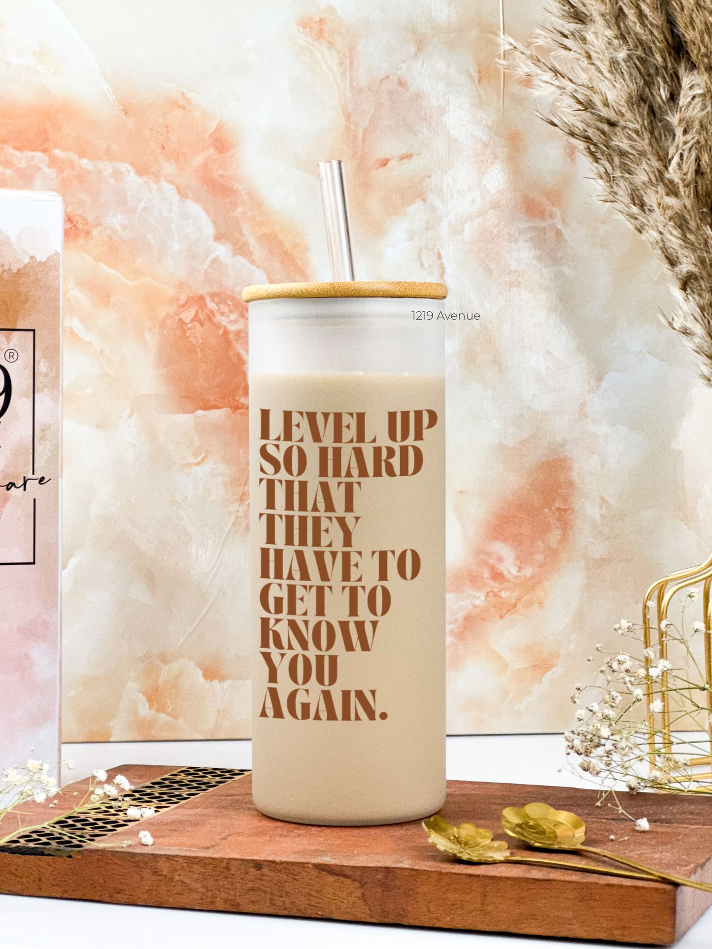 Frosted Grande Sipper 650ml| Level Up Print| 20oz Tall Tumbler with Straw and Lid