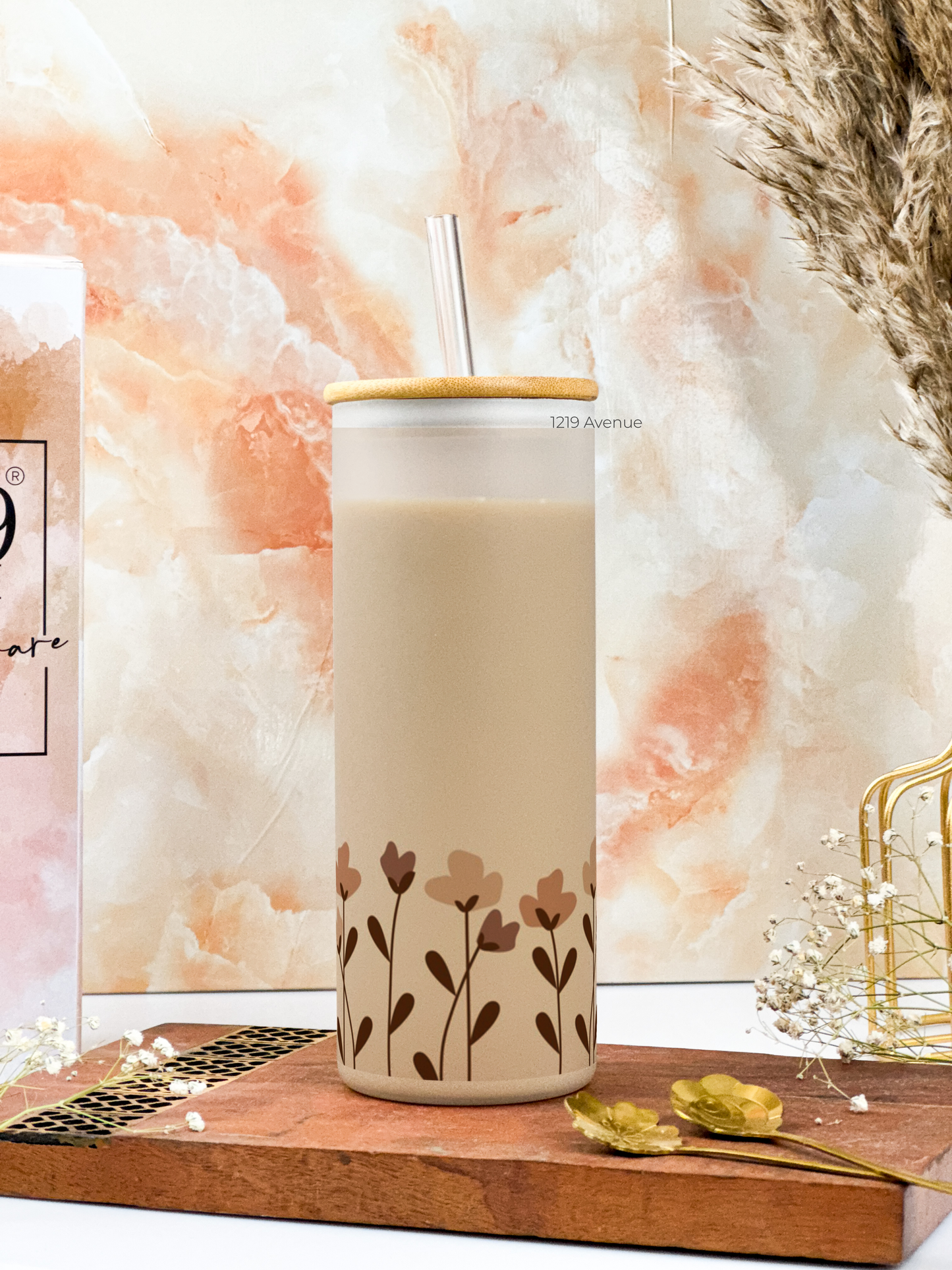 Frosted Grande Sipper 650ml| Flower Valley Print| 20oz Tall Tumbler with Straw and Lid