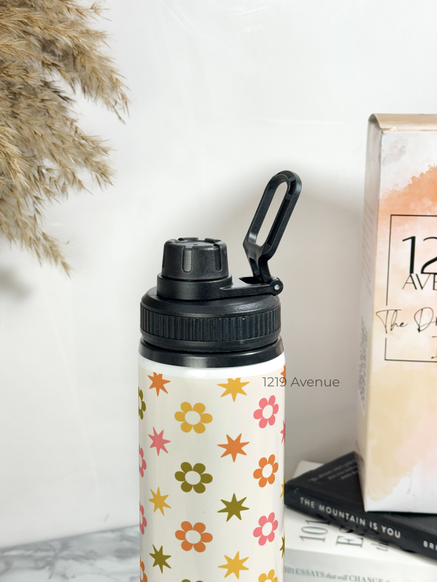 700ml Printed TANK-Sip Water Bottle | Dassy Star Print | For Office, School, Sports | Sipper Bottle with Carry Hook, Durable & Stylish