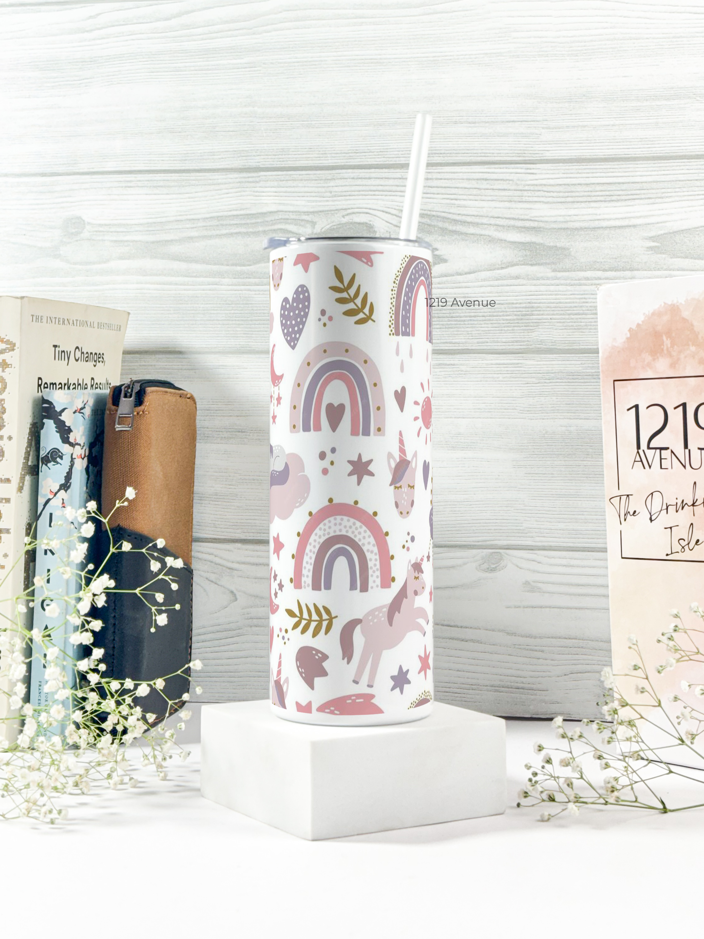 Colossal Tumbler 750ML with straw | Dreamy Unicorn Print |Double Walled Insulated Tumbler