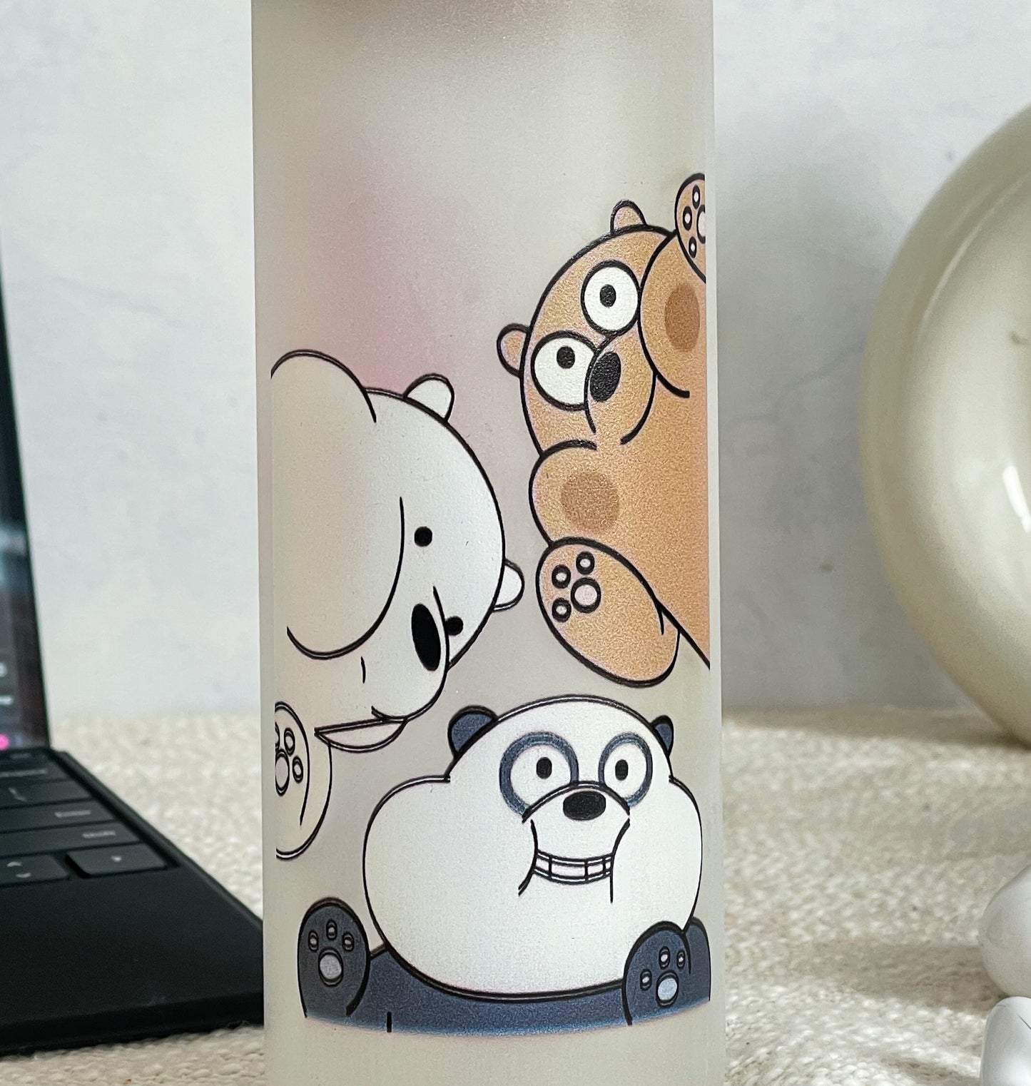 Frosted Grande Sipper 650ml| Bare Bears Print| 20oz Tall Tumbler with Straw and Lid
