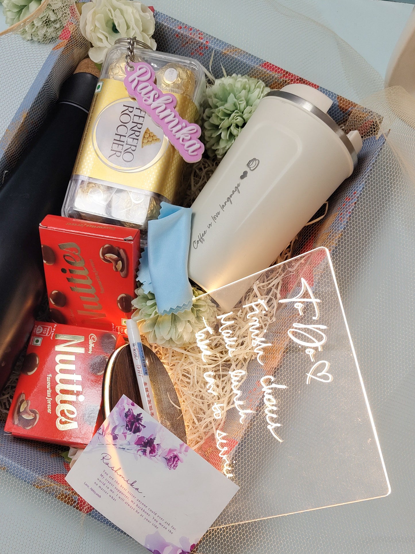 The Lux Personalized Gifting Hamper
