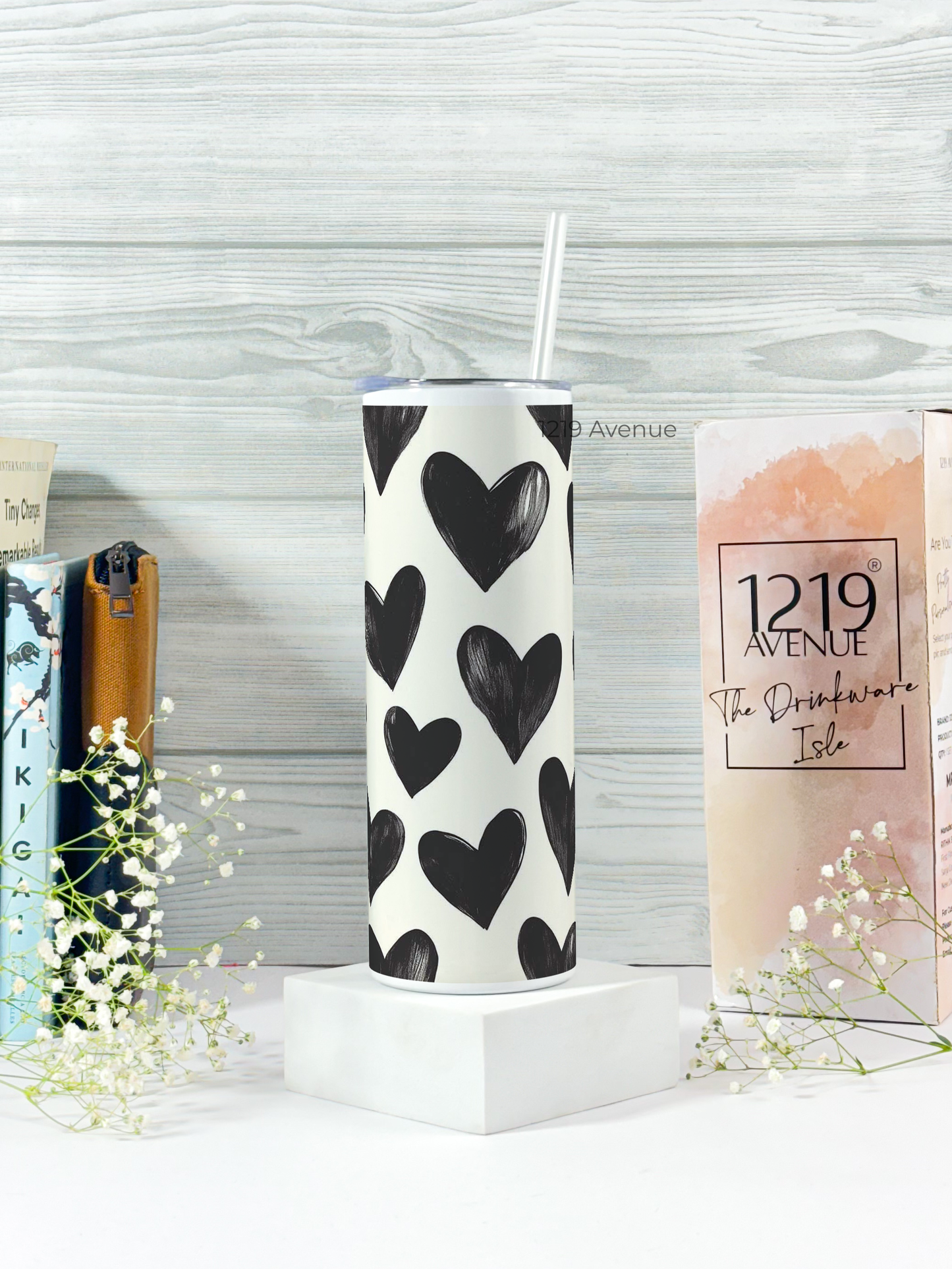 Colossal Tumbler 700ML with Silicon Straw | Bouji Black Hearts Print |Double Walled Insulated Tumbler 7-8 hrs