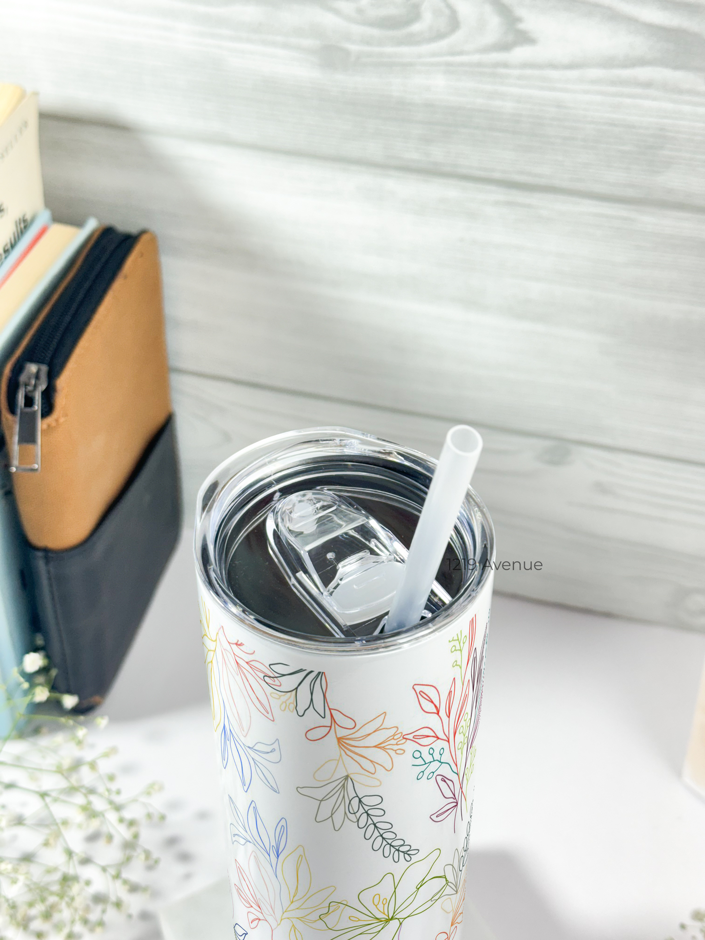 Colossal Tumbler 700ML with Straw| Floral Line Art Print |Double Walled Insulated Tumbler 7-8 hrs