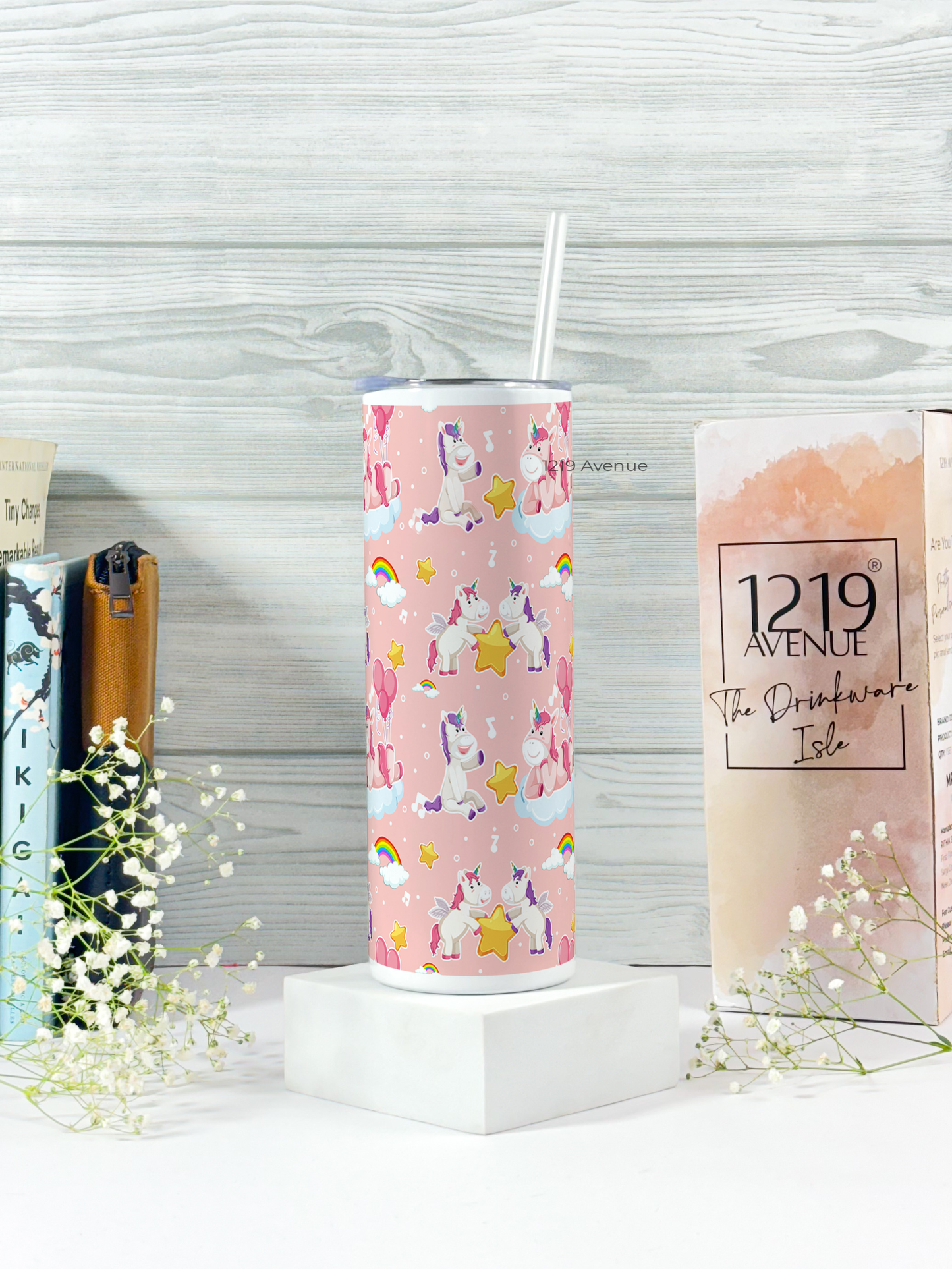 Colossal Tumbler 750ML with straw | Unicorn Magic Print |Double Walled Insulated Tumbler