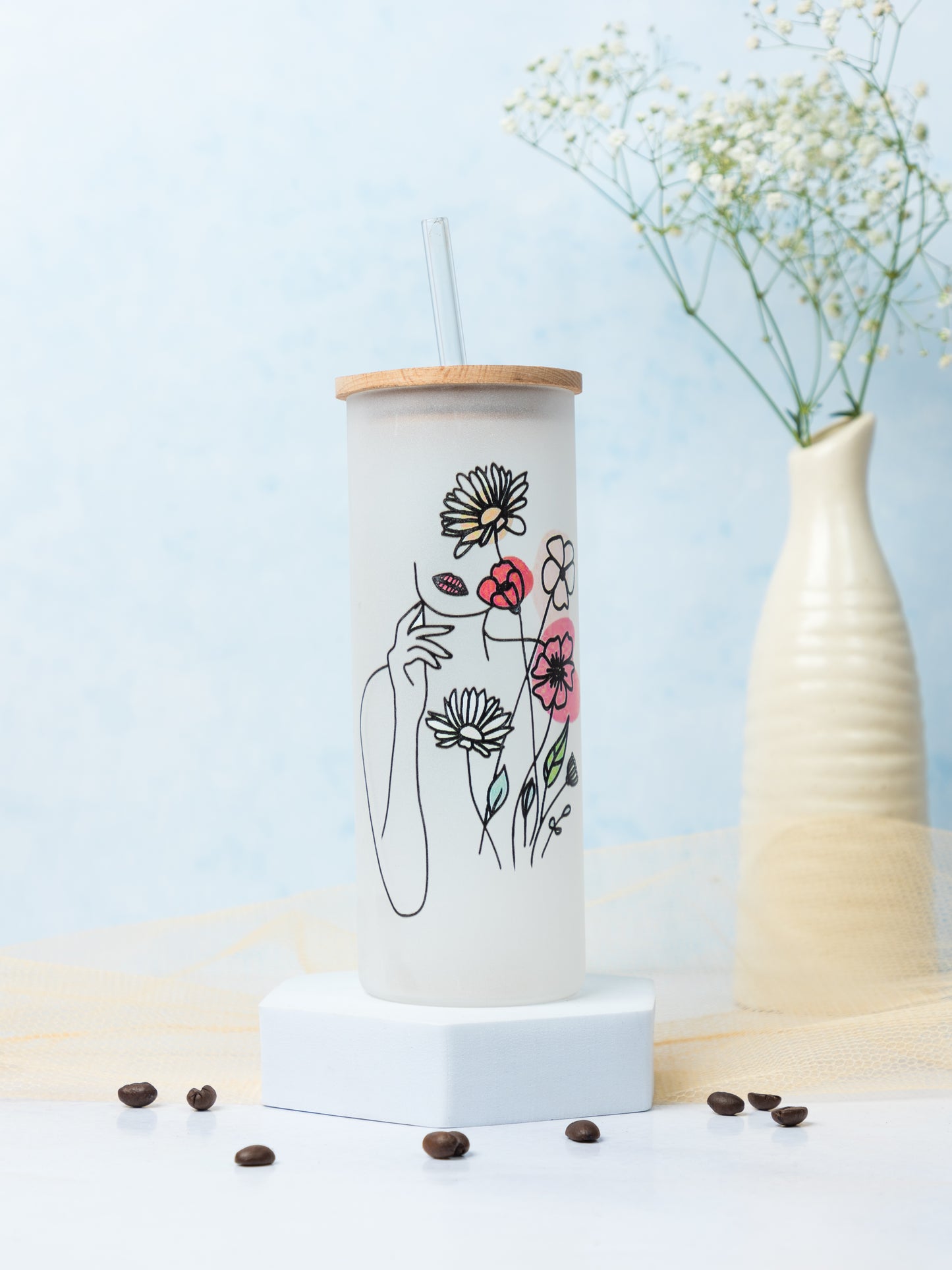 Frosted Grande Sipper 650ml| Minimalistic Lady Print| 20oz Tall Tumbler with Straw and Lid