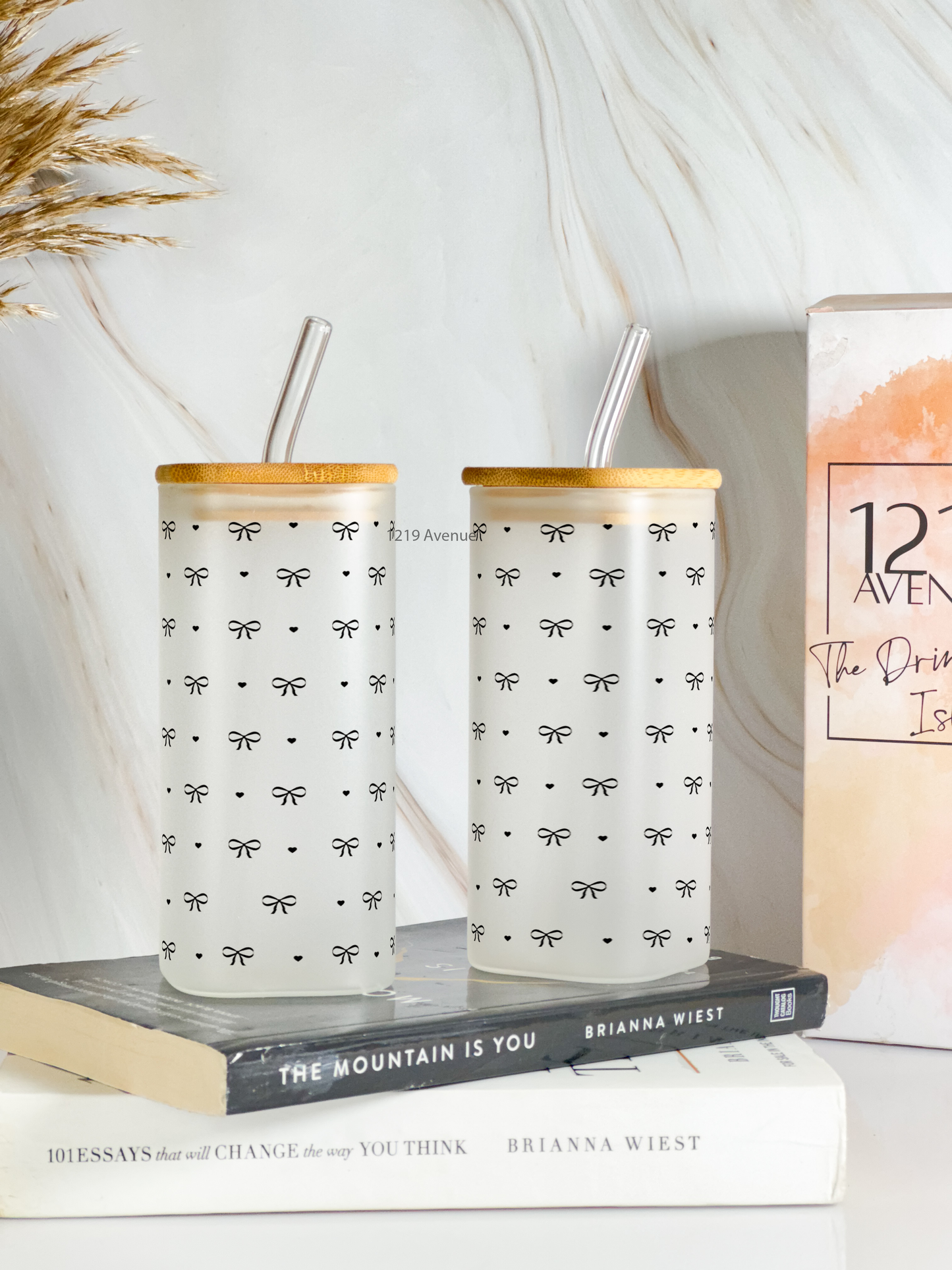 Squaro Sipper 450ml| Bows Design| Permanent Prints| Coffee Glass Tumbler with straw and lid