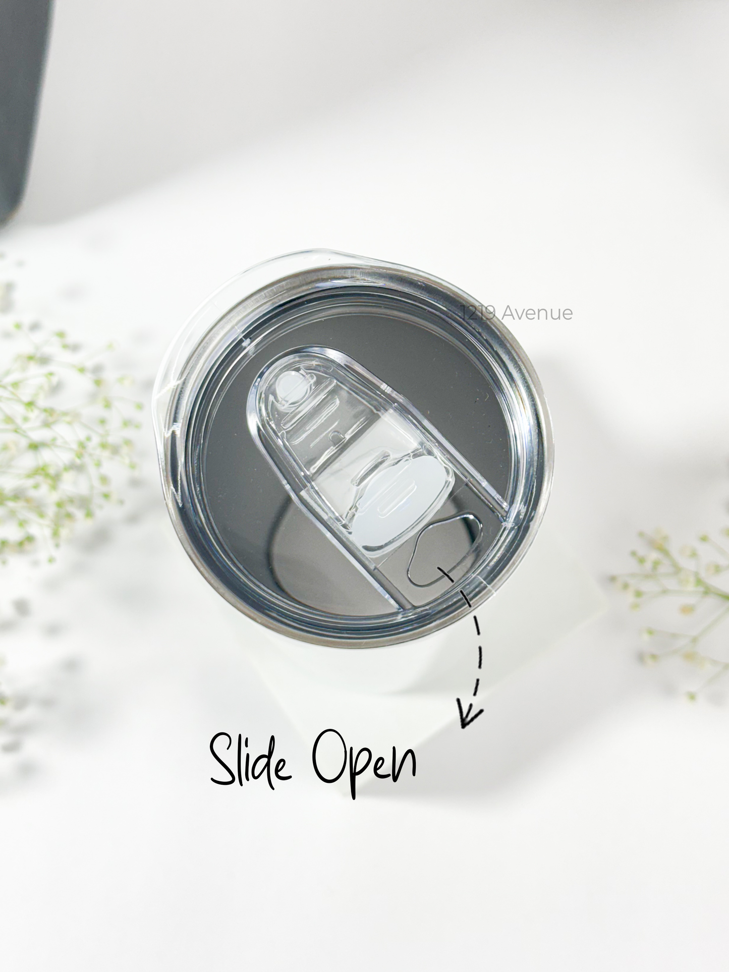 Colossal Tumbler 750ML with straw| Meadow of Daisy Print |Double Walled Insulated Tumbler