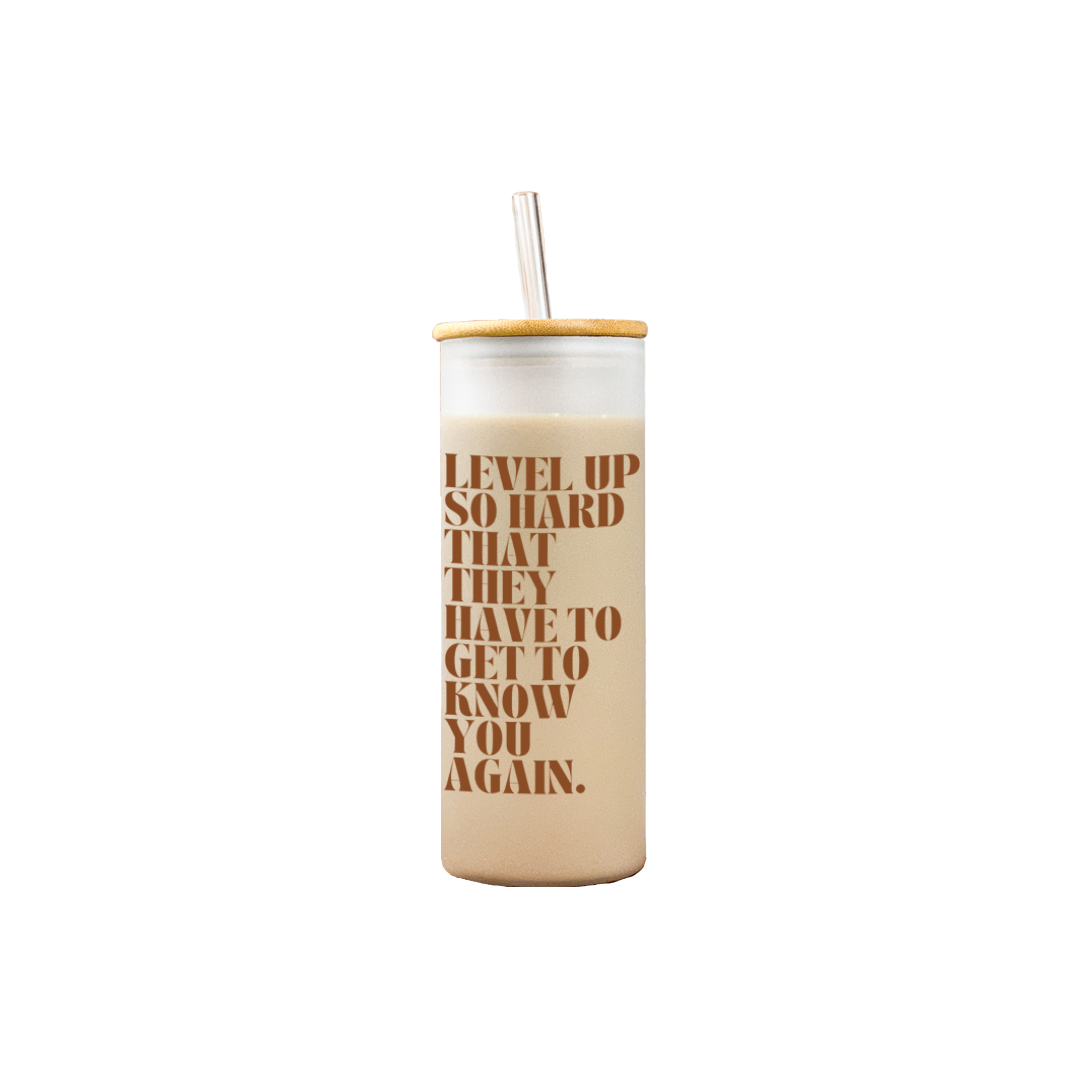 Frosted Grande Sipper 650ml| Level Up Print| 20oz Tall Tumbler with Straw and Lid