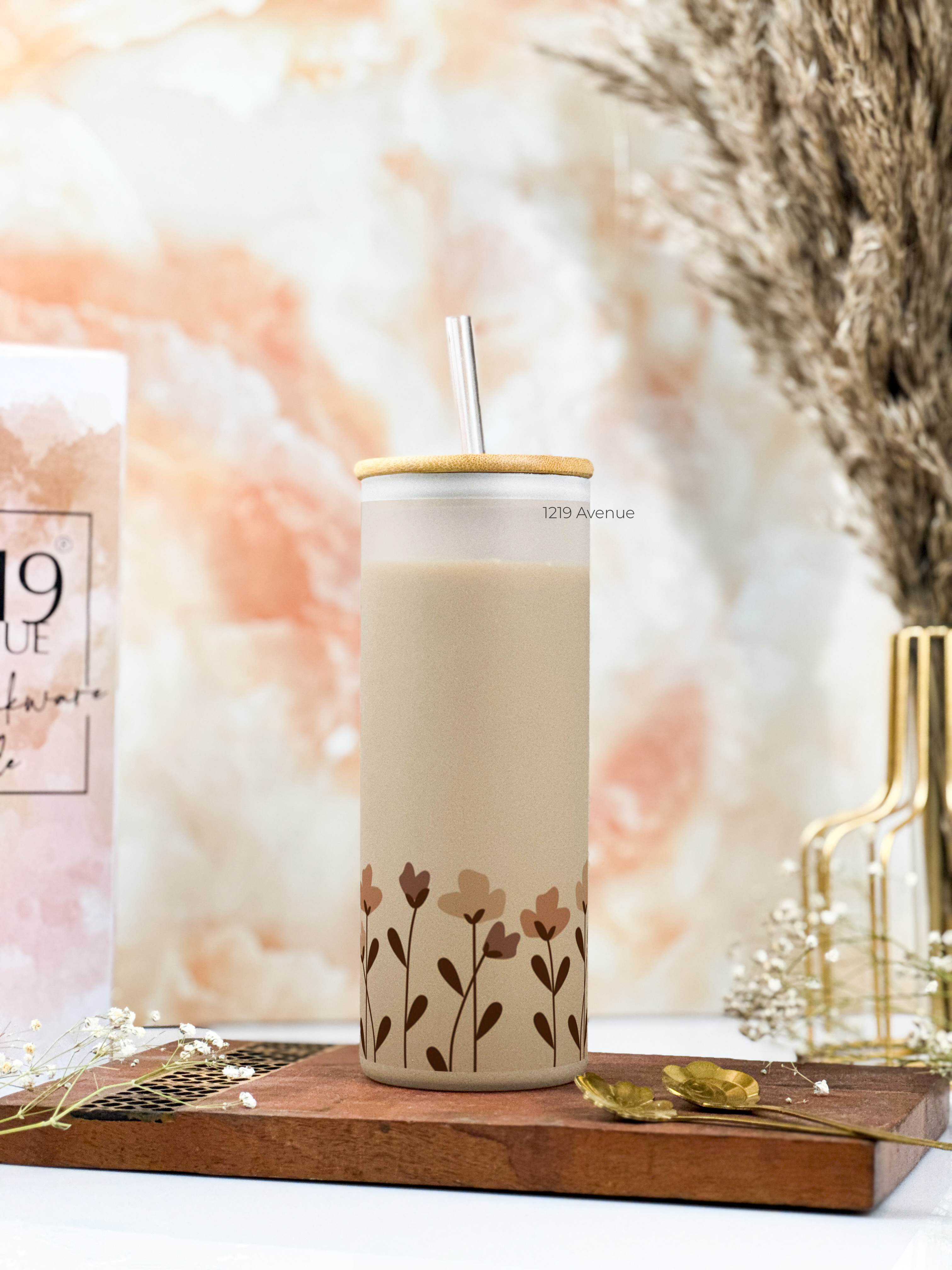 Frosted Grande Sipper 650ml| Flower Valley Print| 20oz Tall Tumbler with Straw and Lid