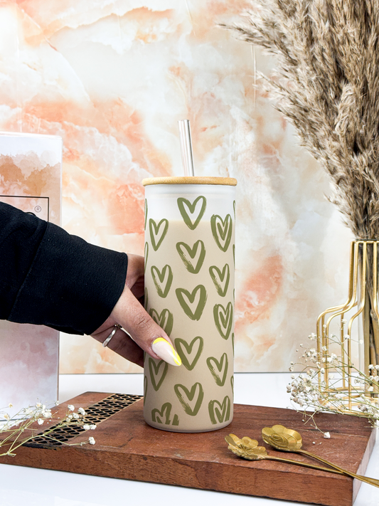 Frosted Grande Sipper 650ml| Matcha Hearts Print| 20oz Tall Tumbler with Straw and Lid