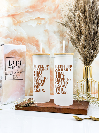 Frosted Grande Sipper 650ml| Level Up Print| 20oz Tall Tumbler with Straw and Lid