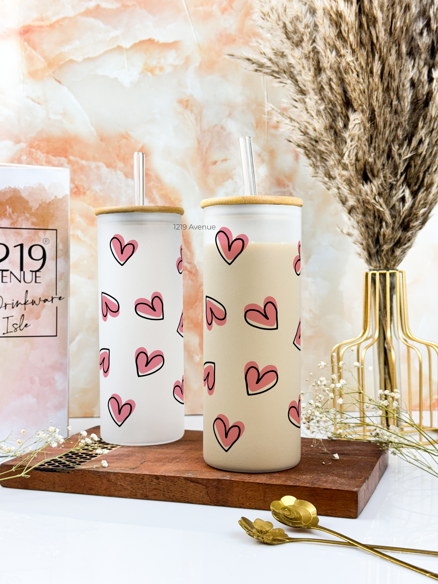 Frosted Grande Sipper 650ml| Pink Hearts All Over Print| 20oz Tall Tumbler with straw and lid