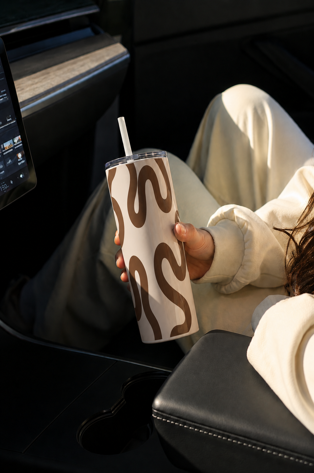 Colossal Tumbler 700ML with Straw | Mocha Wave Print |Double Walled Insulated Tumbler 7-8 hrs