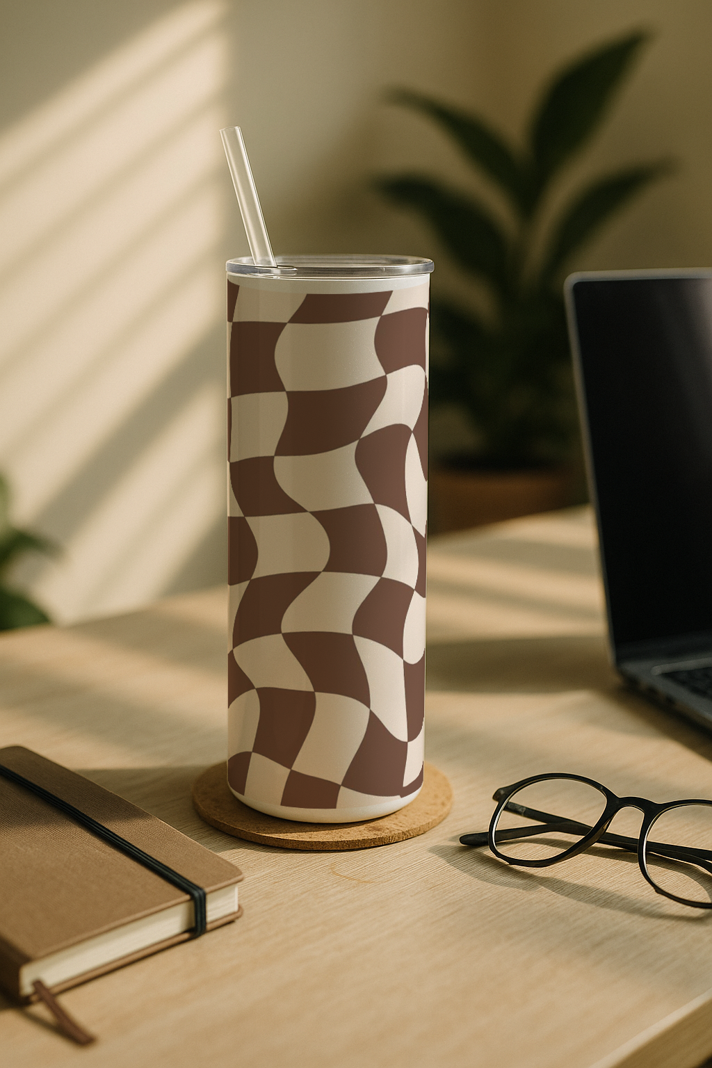 Colossal Tumbler 700ML with Straw | Aesthetic Girlie Print |Double Walled Insulated Tumbler 7-8 hrs