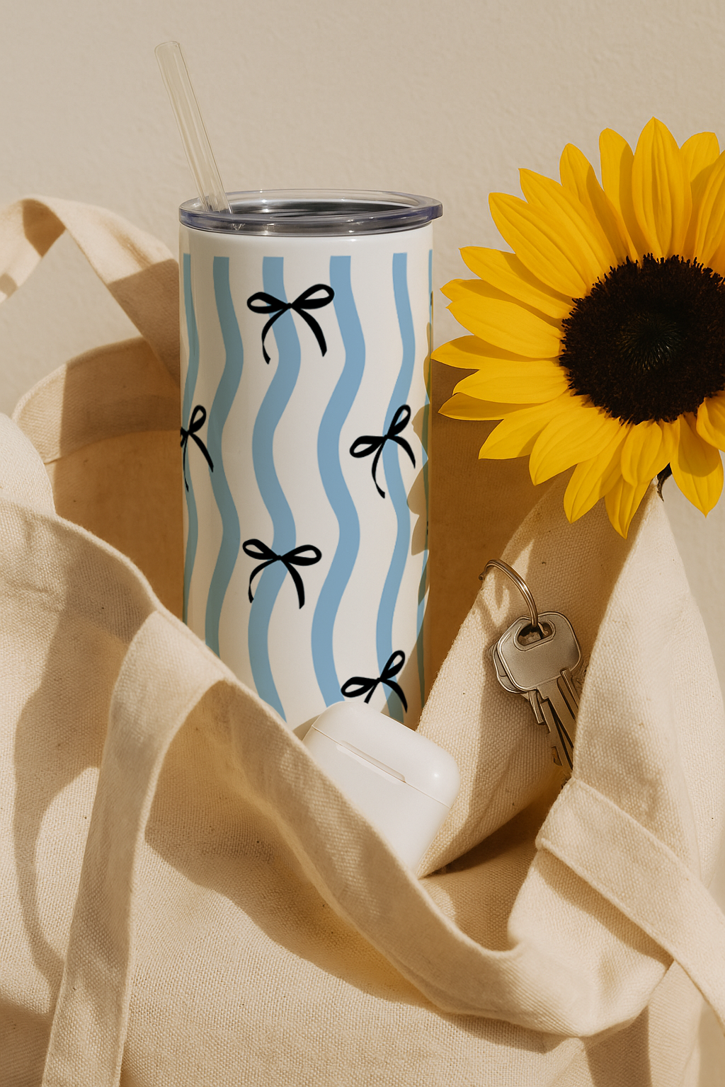 Colossal Tumbler 700ML with Straw| Stripey Bows Print |Double Walled Insulated Tumbler 7-8 hrs