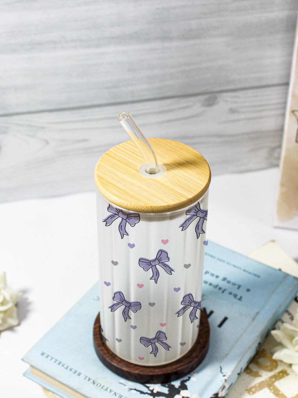 Frosted Ripple Taille Sipper 500ml| Lilac Bows Print | 18oz Ripple Frosted Glass Tumbler with lid and straw