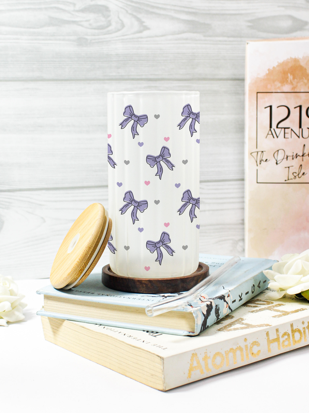 Frosted Ripple Taille Sipper 500ml| Lilac Bows Print | 18oz Ripple Frosted Glass Tumbler with lid and straw