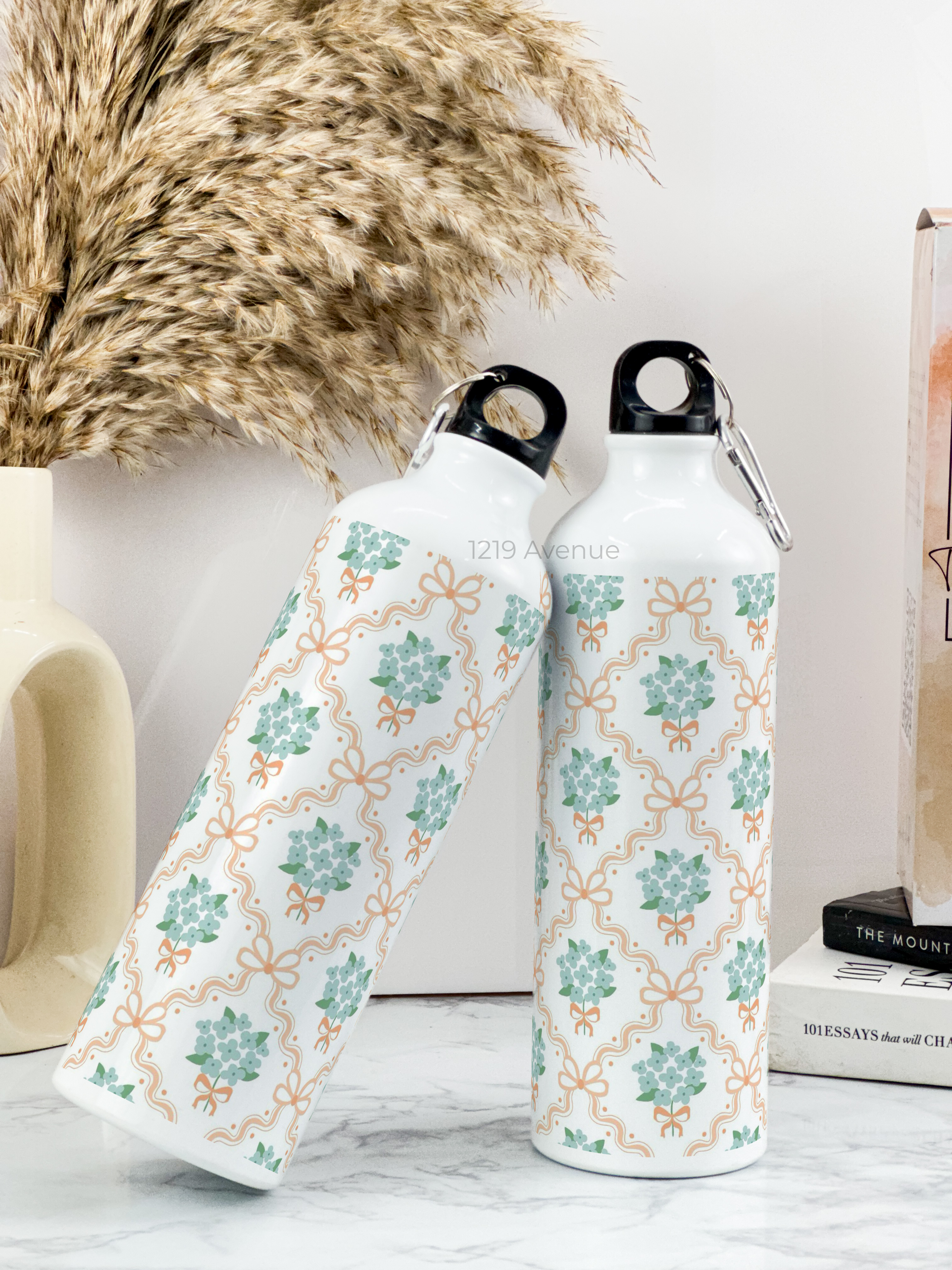 750ml Hooked-Up Water Bottle | Flower Beaut Print | Leak Proof | Printed Bottle with Carry Hook, Durable & Stylish