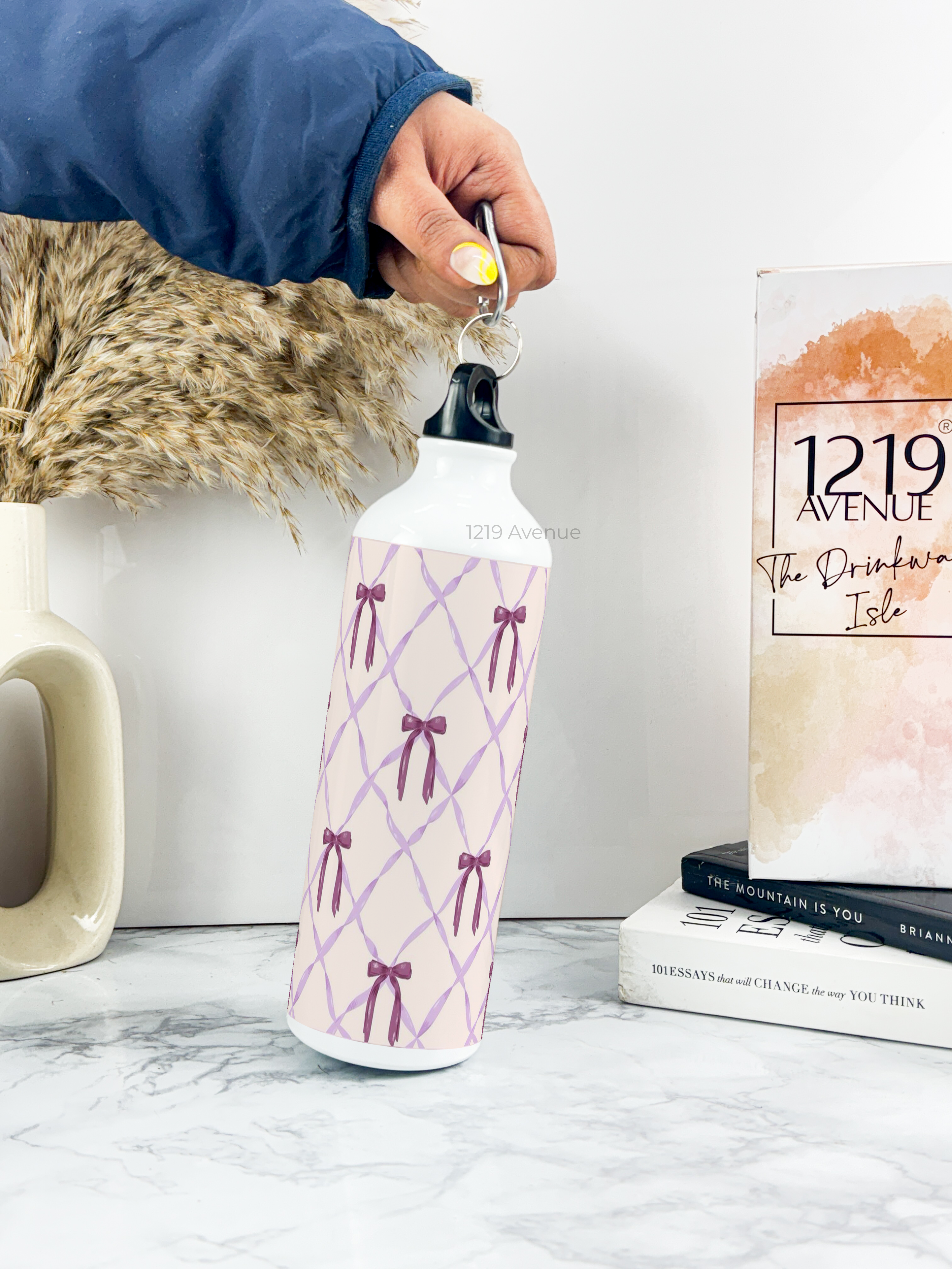 750ml Hooked-Up Water Bottle | Choq Bows Print | Leak Proof | Printed Bottle with Carry Hook, Durable & Stylish