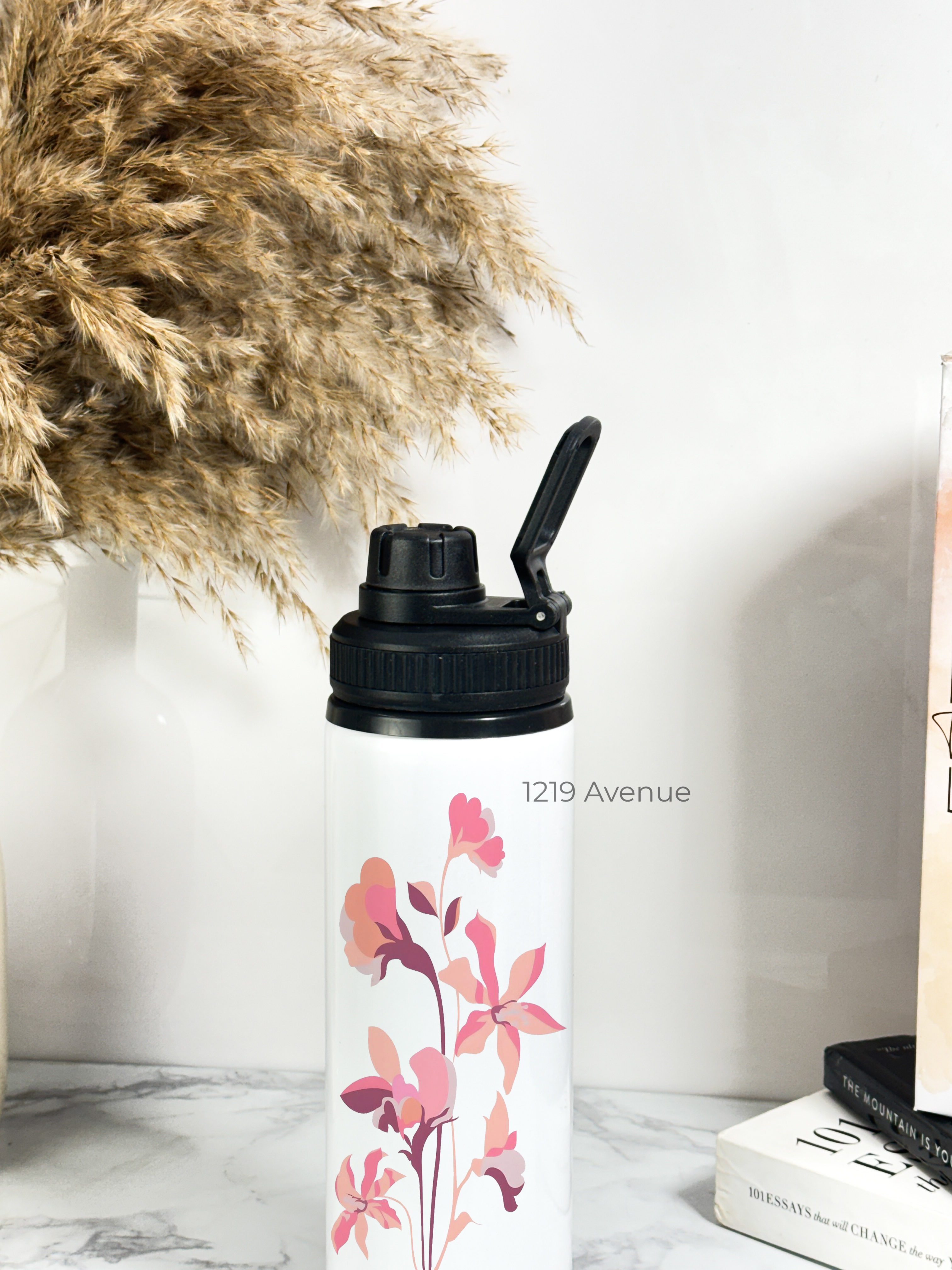 Tank-Sip Bottle 750ml | Minimal Flower Print | Leak Proof | Printed Bottle with Carry Hook, Durable & Stylish