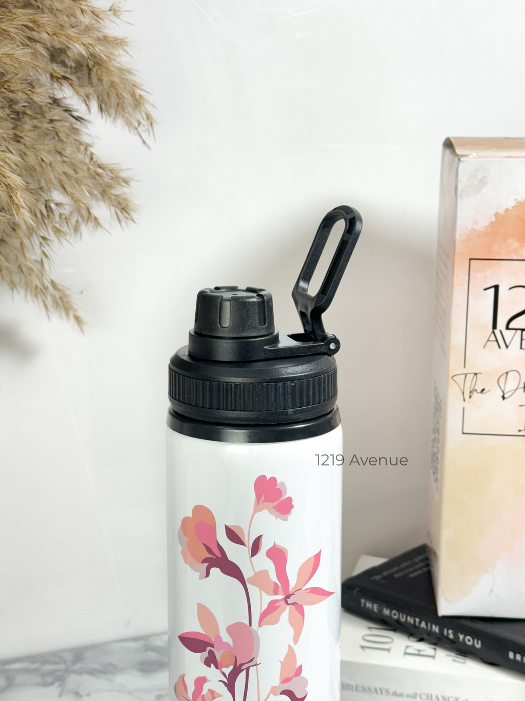 Tank-Sip Bottle 750ml | Minimal Flower Print | Leak Proof | Printed Bottle with Carry Hook, Durable & Stylish
