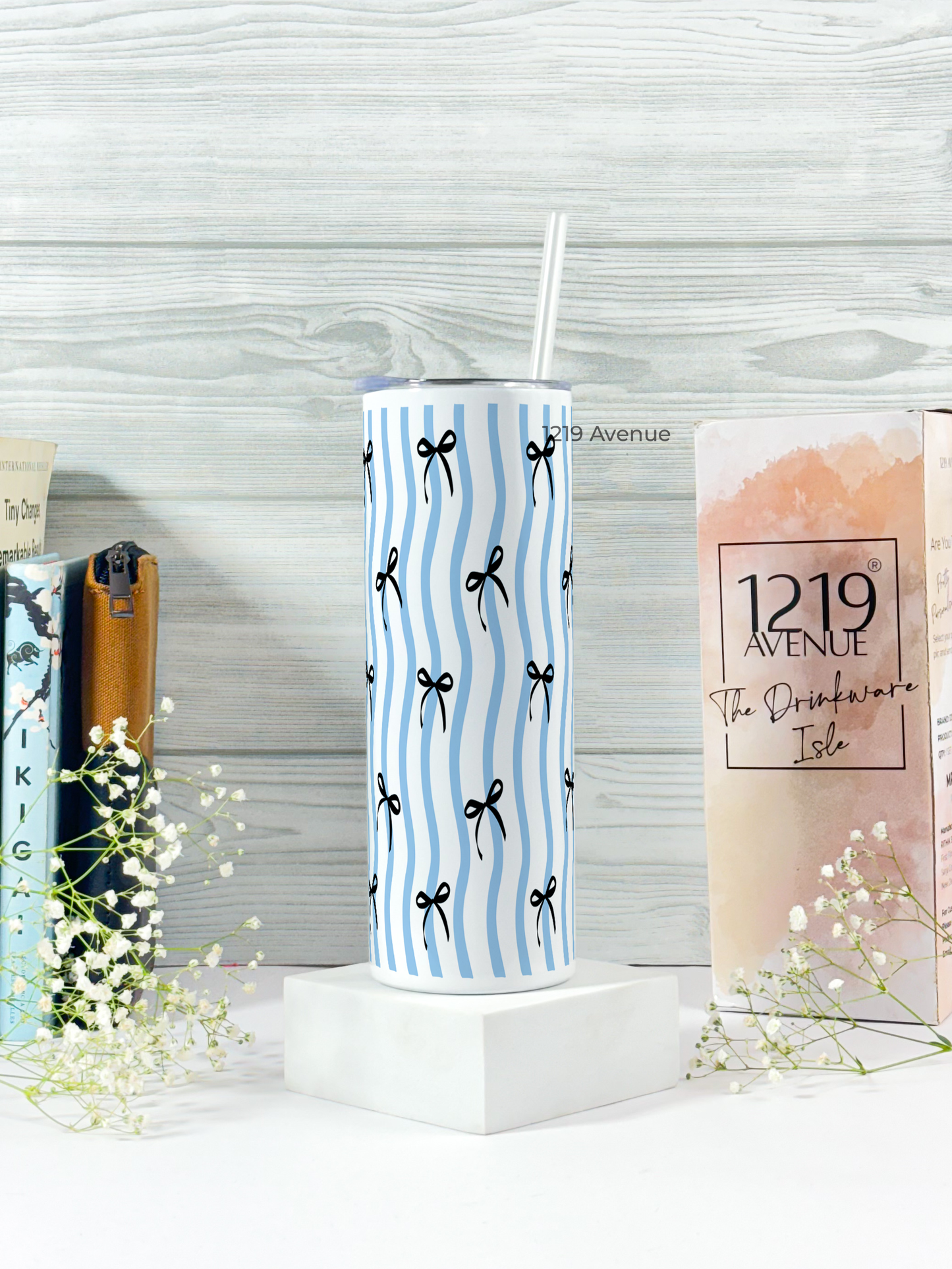 Colossal Tumbler 750ML with straw| Stripey Bows Print |Double Walled Insulated Tumbler