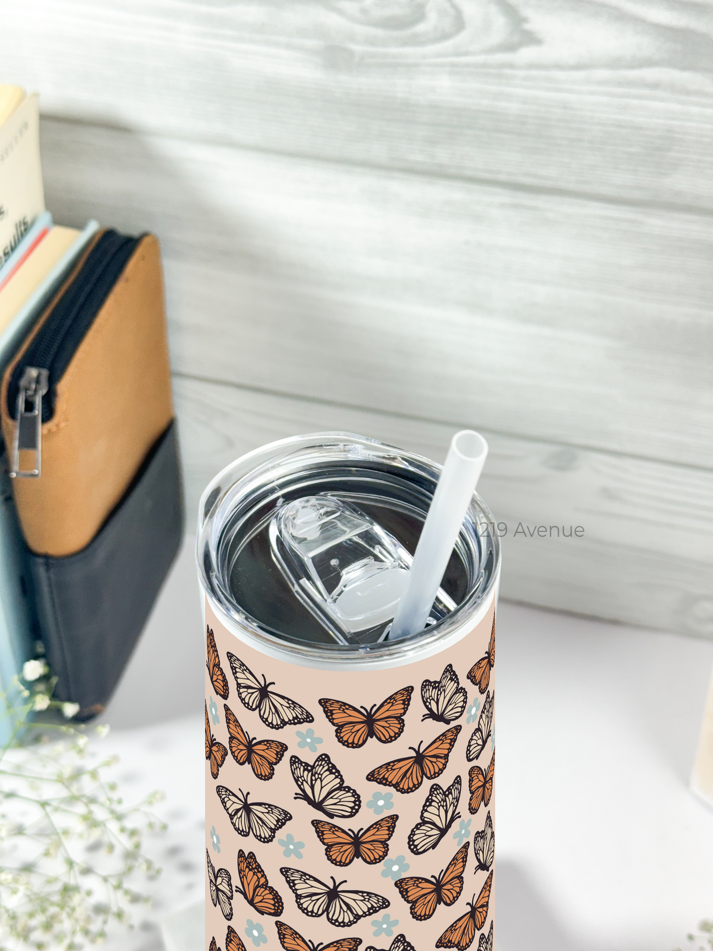 Colossal Tumbler 750ML with silicon straw| Chic Flutter Fantasy Print |Double Walled Insulated Tumbler