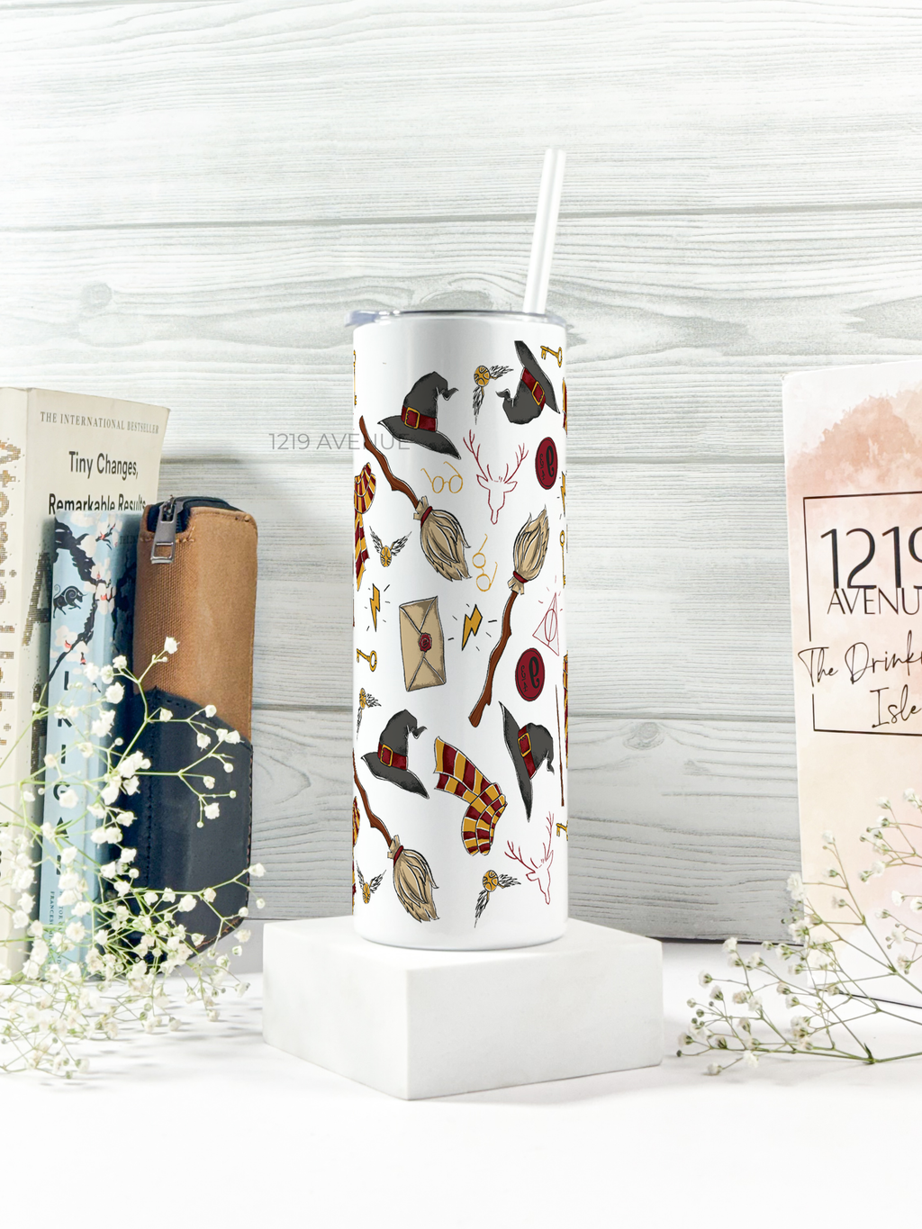 Colossal Tumbler 700ml with Straw | Cute H.P All Over Print| Double Walled Insulated Tumbler 7-8 hrs