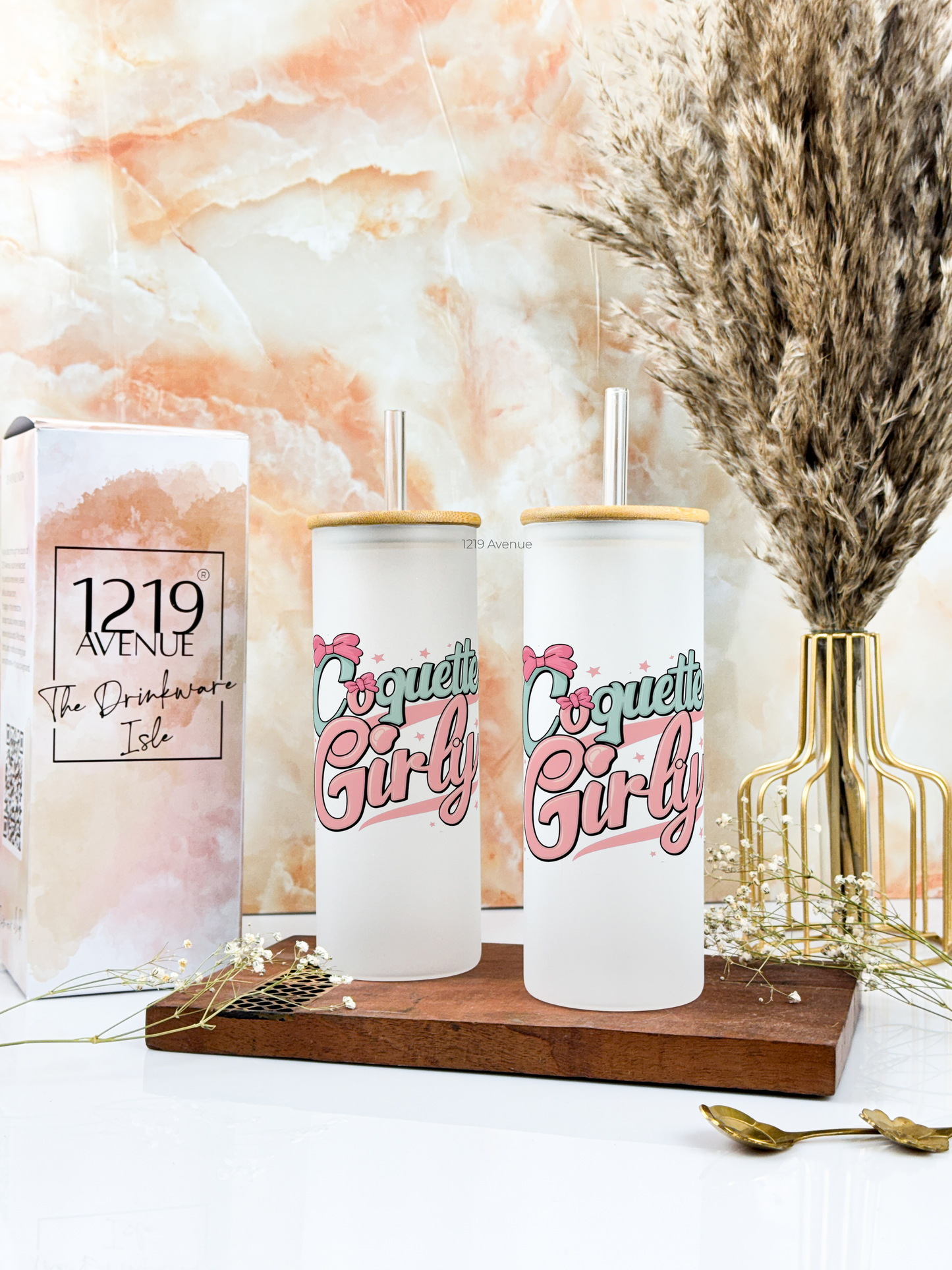 Frosted Grande Sipper 650ml| Coquette Girl Print| 20oz Tall Tumbler with Straw and Lid