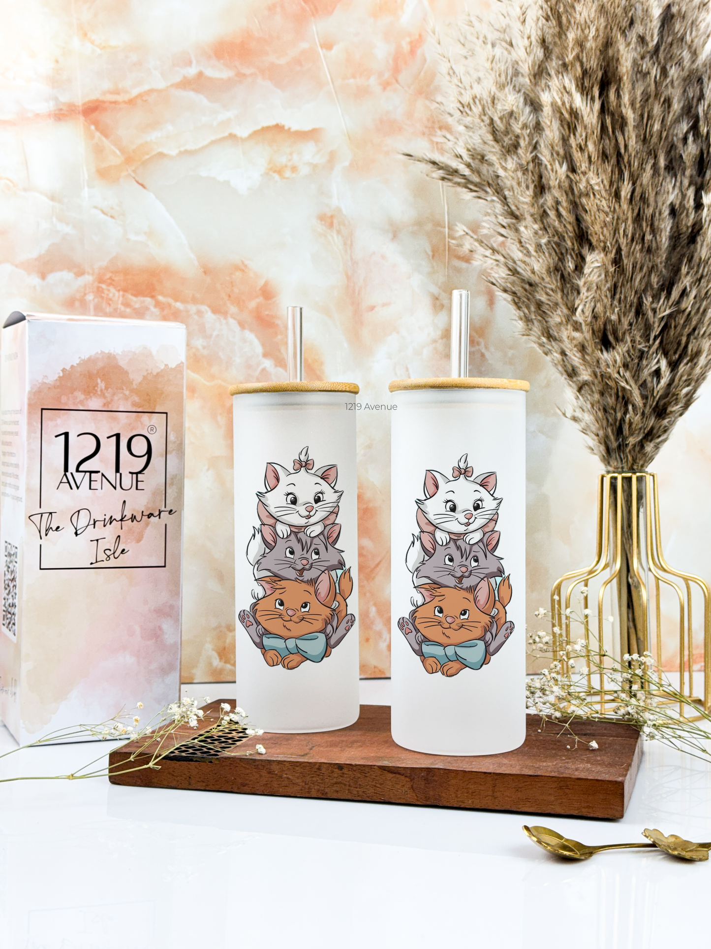 Frosted Grande Sipper 650ml| Cat Love Print| 20oz Tall Tumbler with Straw and Lid