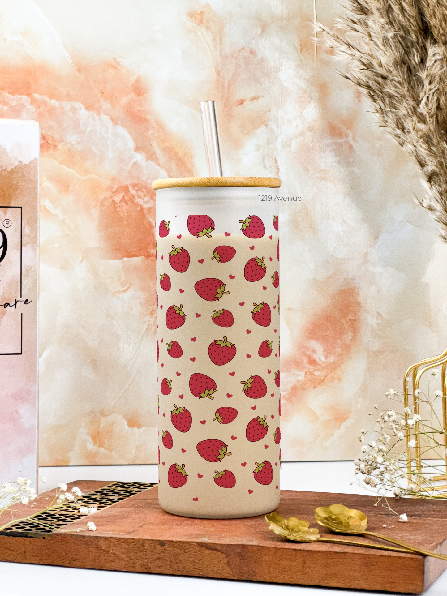 Frosted Grande Sipper 650ml| Berry Louv Print| 20oz Tall Tumbler with Straw and Lid