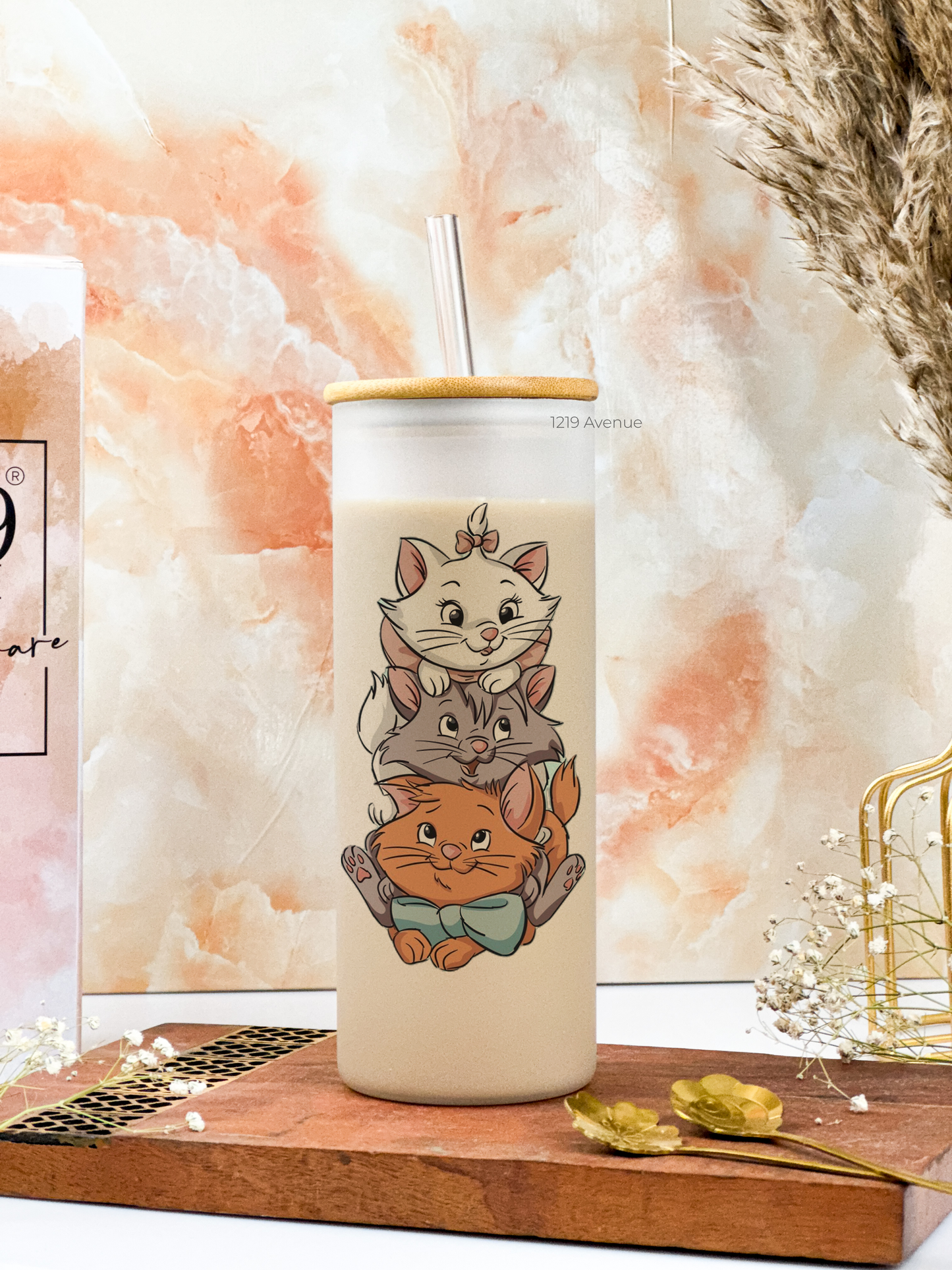 Frosted Grande Sipper 650ml| Cat Love Print| 20oz Tall Tumbler with Straw and Lid