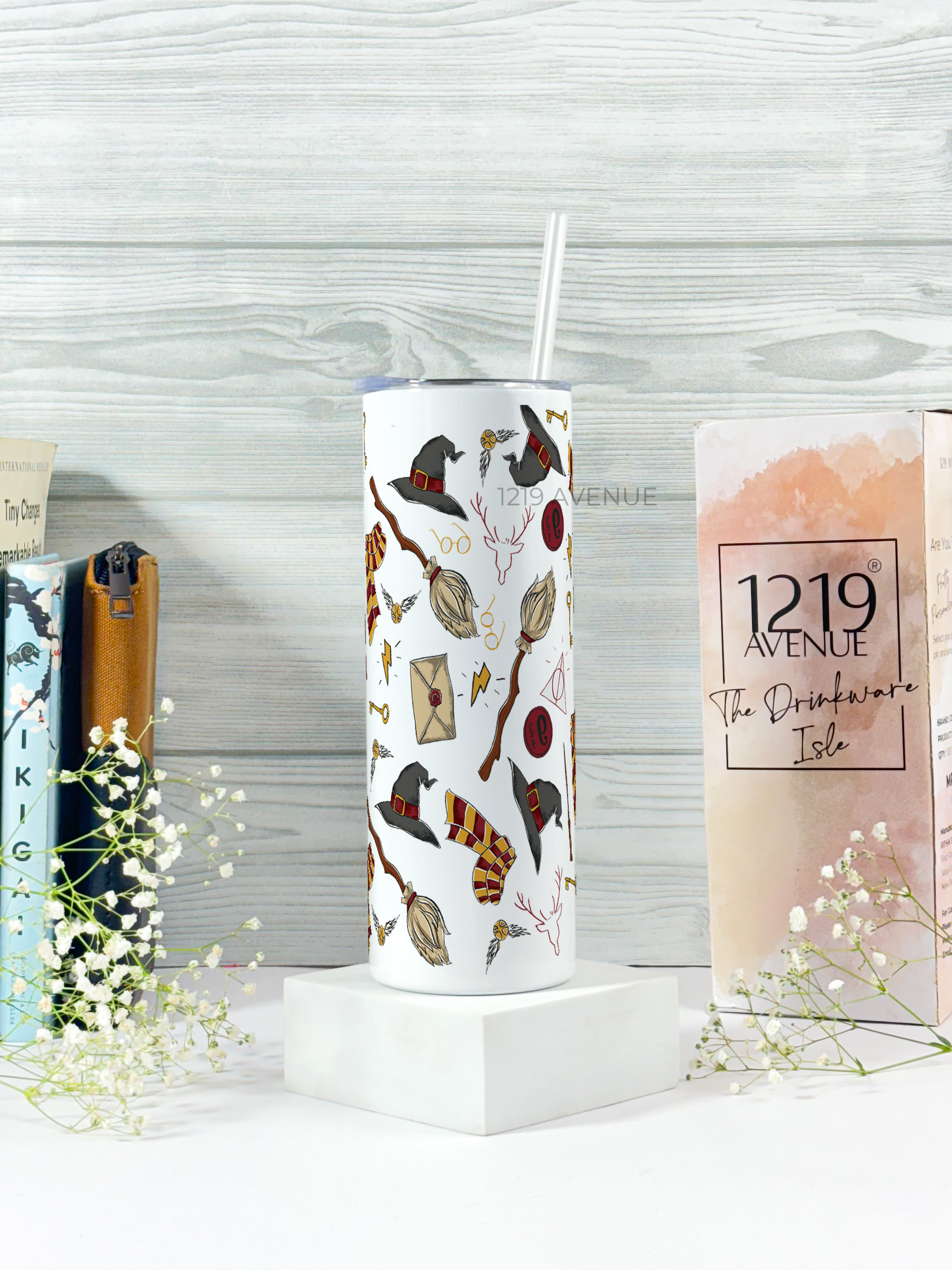 Colossal Tumbler 700ml with Straw | Cute H.P All Over Print| Double Walled Insulated Tumbler 7-8 hrs