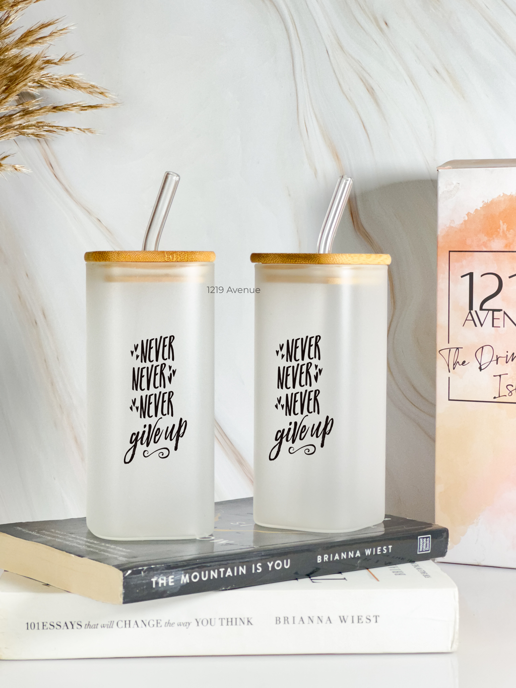 Squaro Sipper 450ml| Never Give Up Design| Permanent Prints| Coffee Glass Tumbler with straw and lid