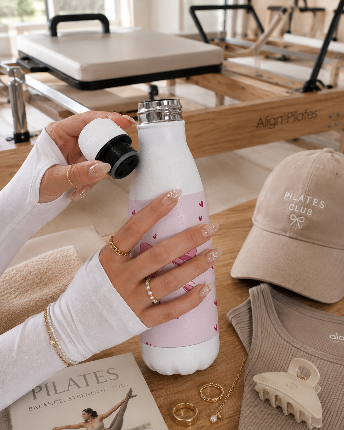 Aarkeo Double Walled Stainless Steel Water Bottle 550ml | Lovely Ribbon Charm Print | Insulated Leakproof Hot & Cold Bottle for Office, Gym & Travel 1219 Avenue