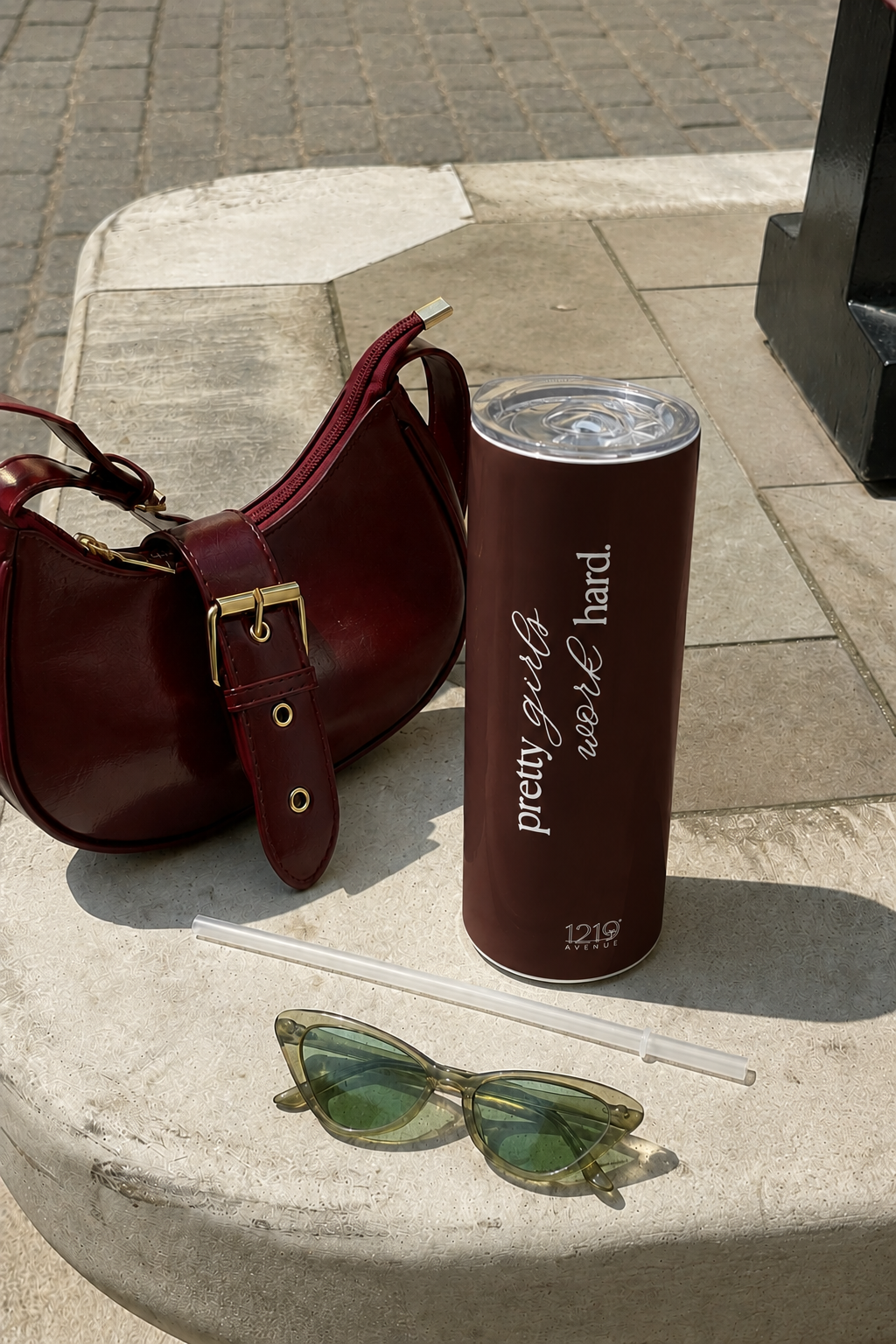 Colossal Tumbler 700ML with Straw | Boss Babe Print |Double Walled Insulated Tumbler 7-8 hrs 1219 Avenue