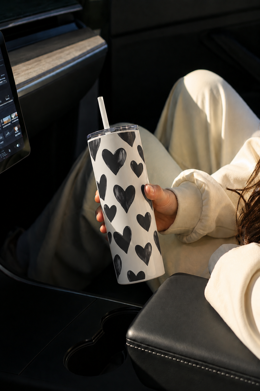 Colossal Tumbler 700ML with Straw | Bouji Black Hearts Print |Double Walled Insulated Tumbler 7-8 hrs 1219 Avenue